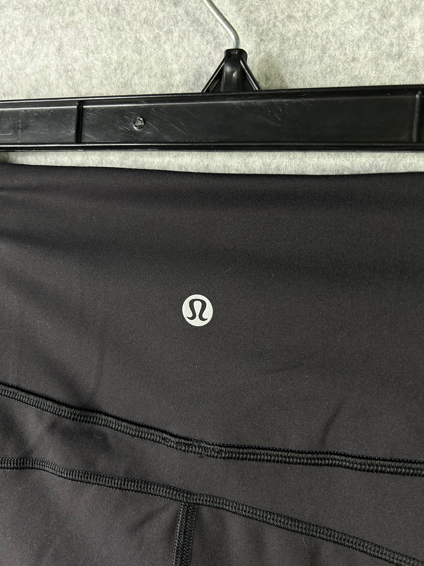 Lululemon In Movement Short Everlux 2.5" Size 6 Black