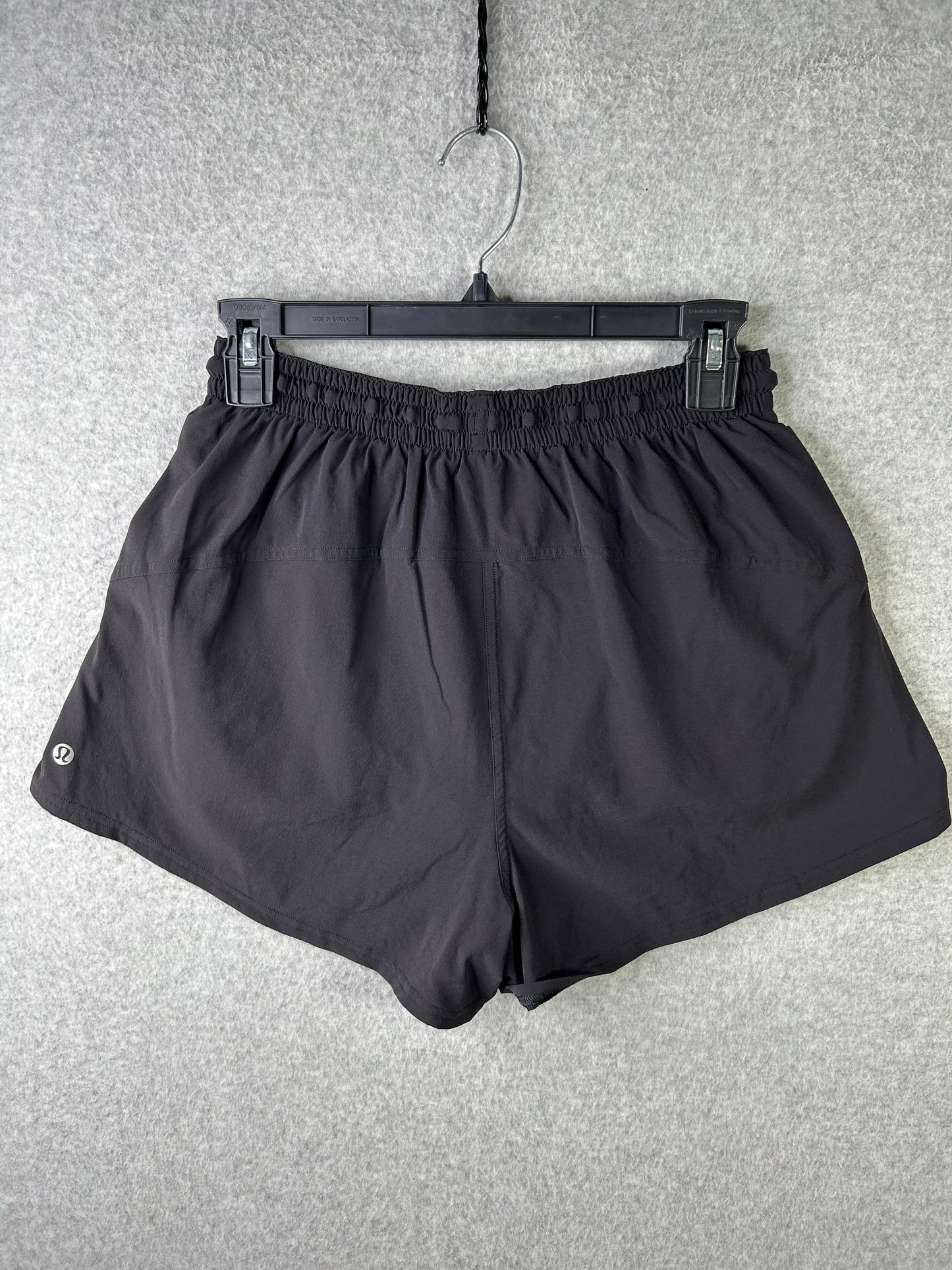Lululemon Lightweight High-Rise Relaxed Lined Short 3" Size 6 Black