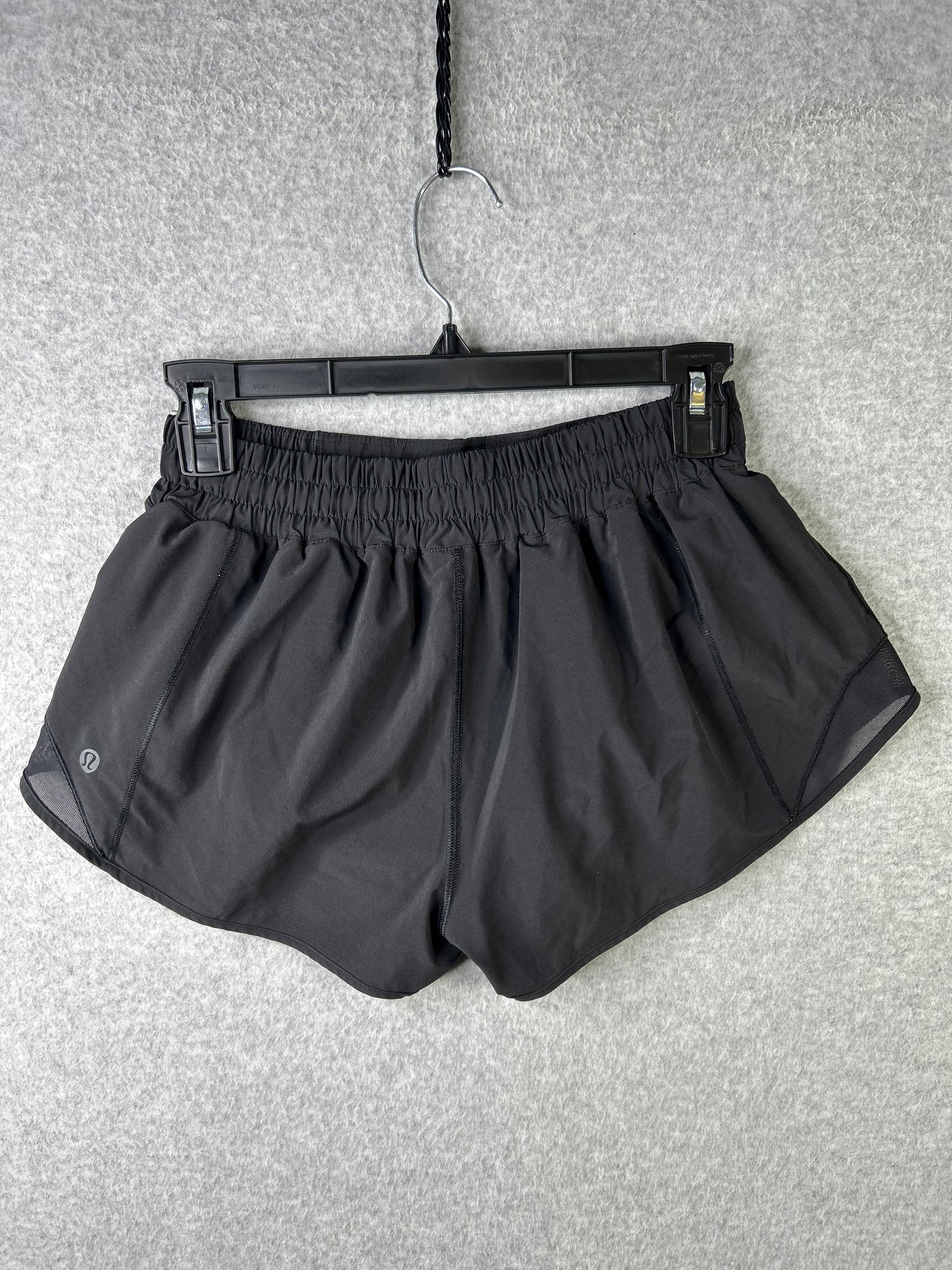 Lululemon Hotty Hot Short II Size 8 2.5" Black