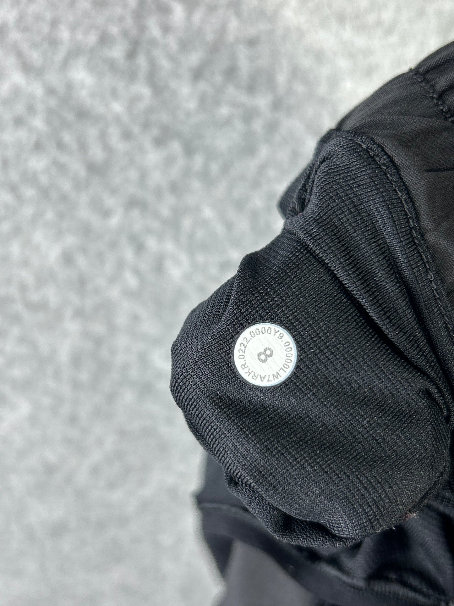 Lululemon Hotty Hot Short II Size 8 2.5" Black