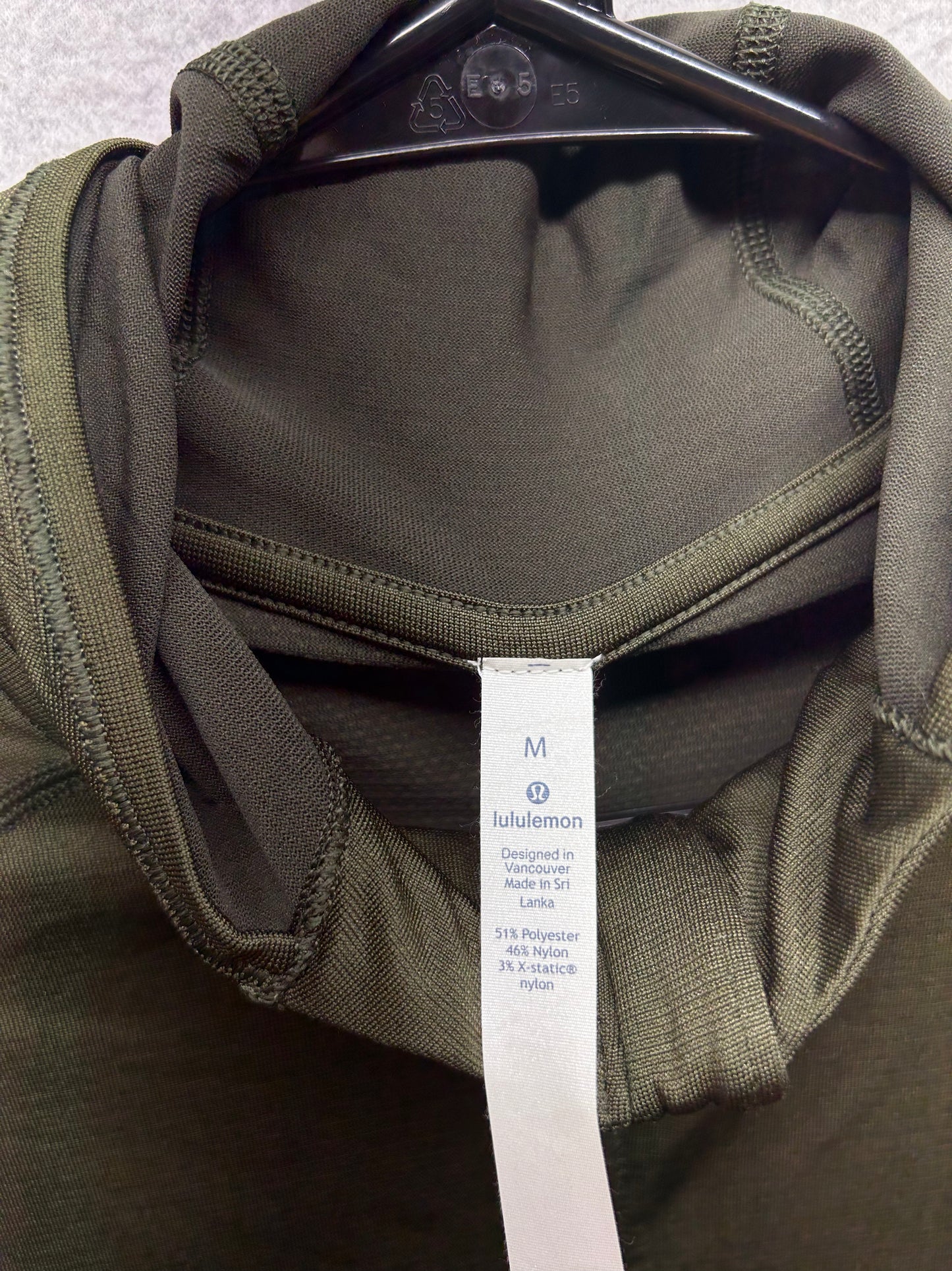 Lululemon Metal Vent Tech Hoodie Size Medium Dark Olive