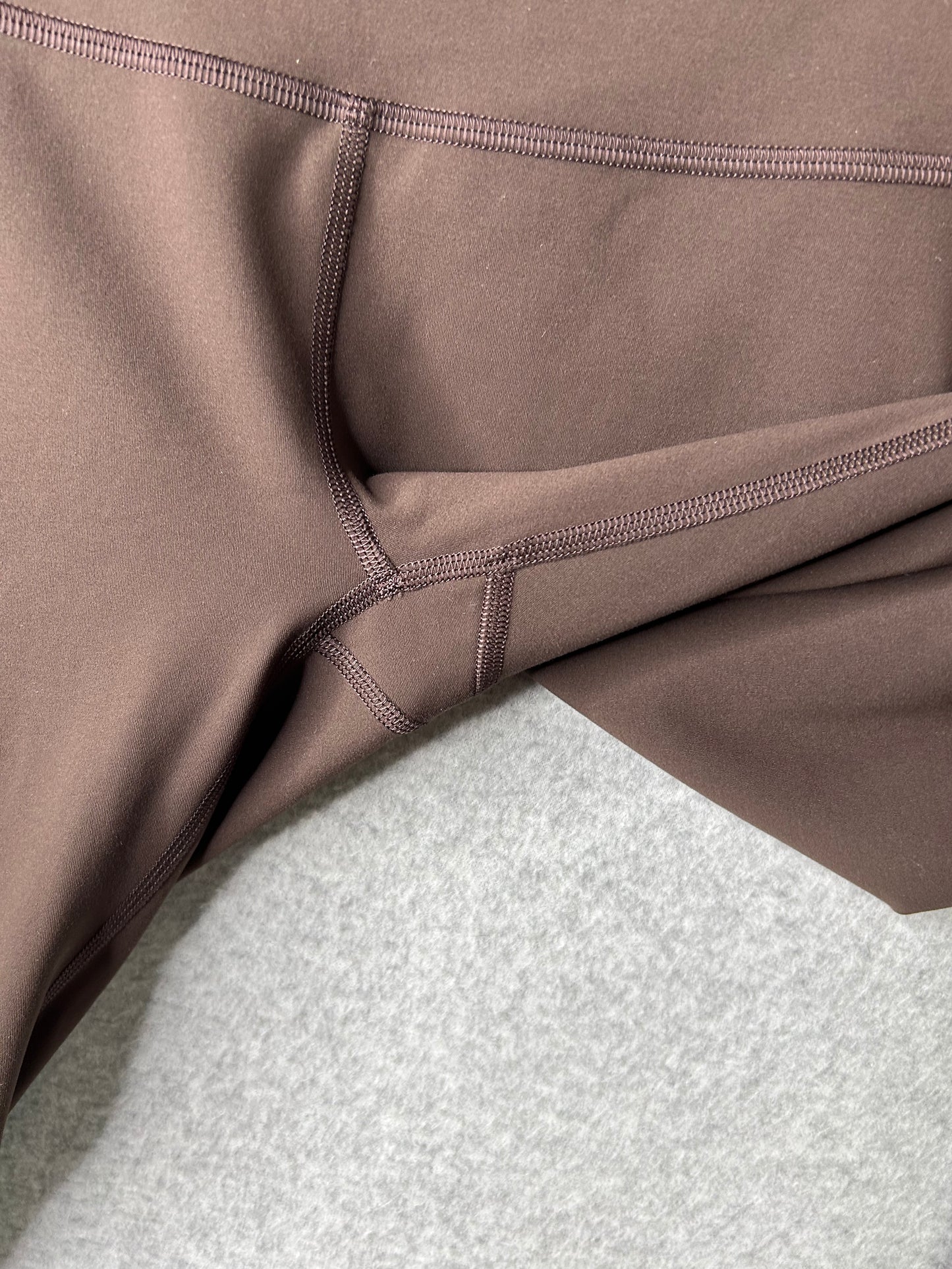 Lululemon Wunder Train High-Rise Tight 28" Size 4 Java (Square Dot)