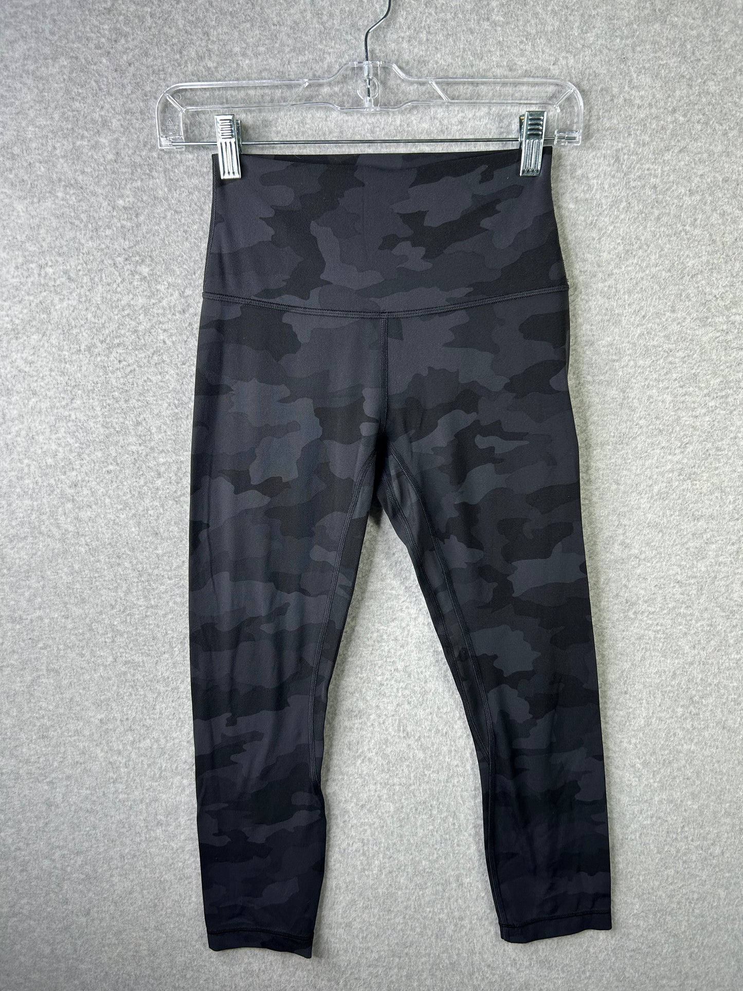 Lululemon Align Crop 23" Size 4 Heritage 365 Camo Deep Coal Multi