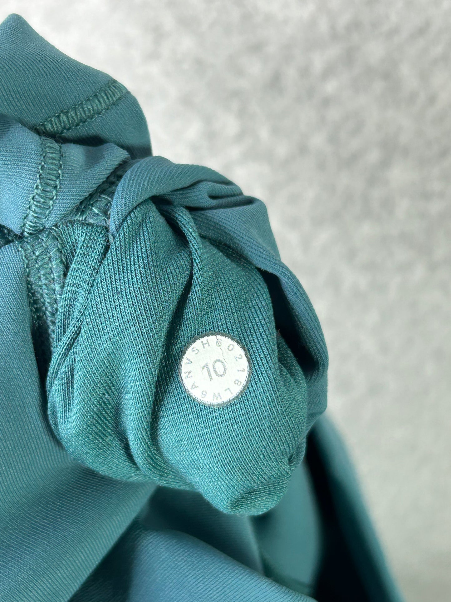 Lululemon Wunder Under Crop High-Rise Full-On Luxtreme 21" Size 10 Deep Cove