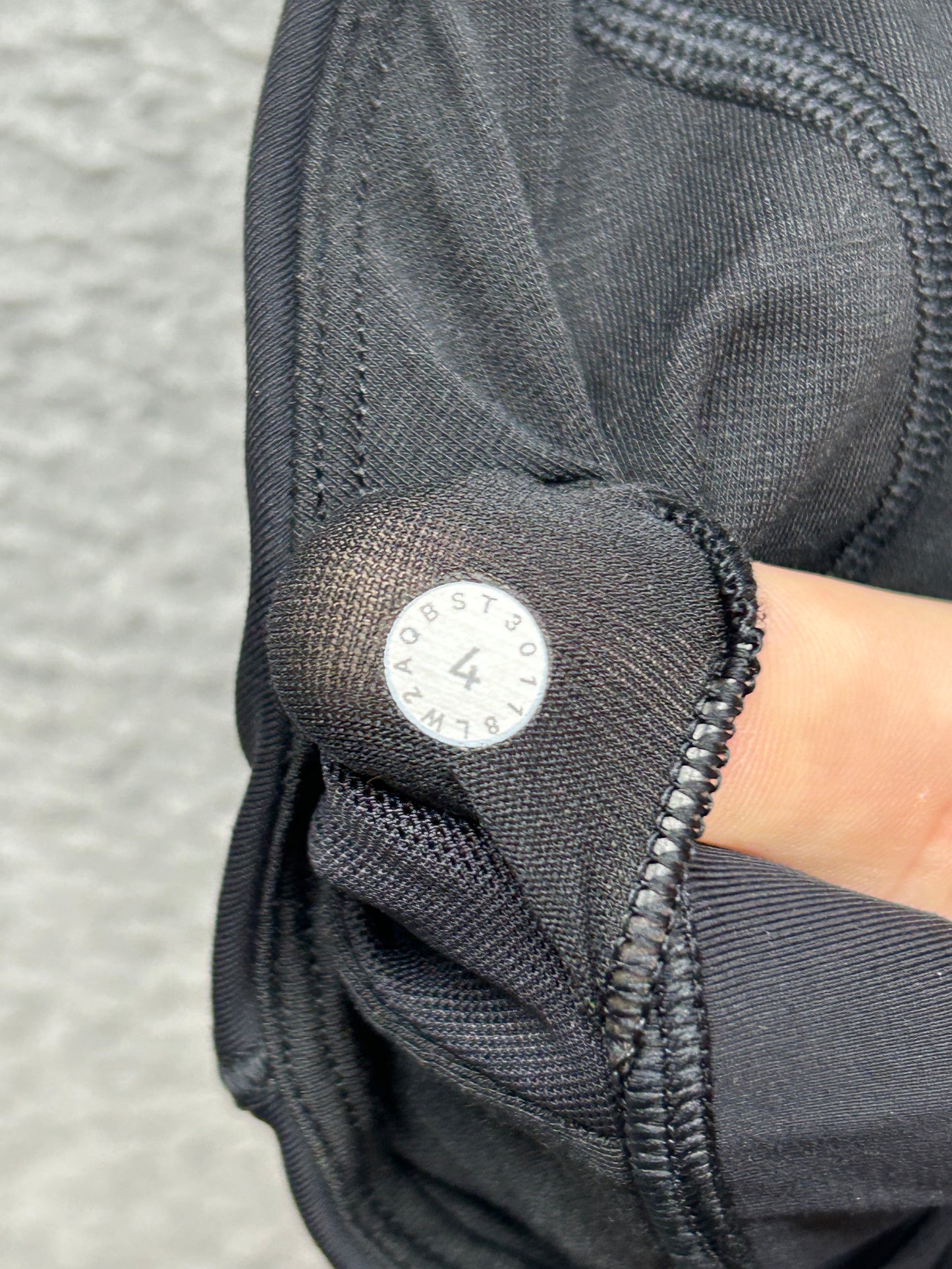 Lululemon Slide With Me Bra Size 4 Black