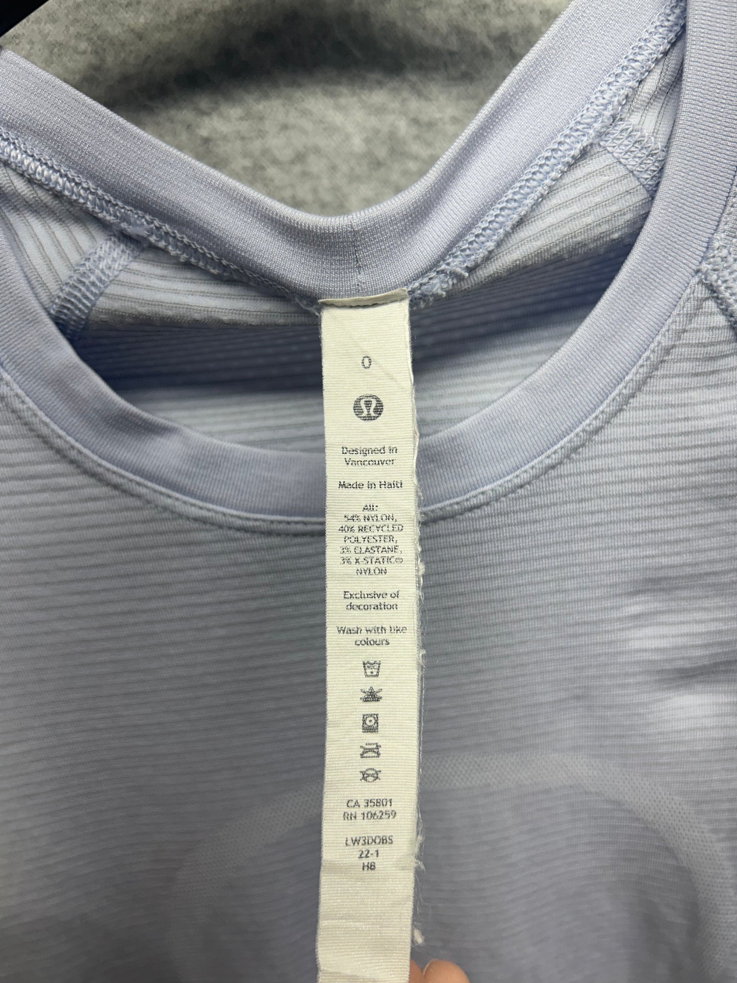 Lululemon Swiftly Tech Long-Sleeve Shirt 2.0 (Waist Length) Size 0 Starch Blue