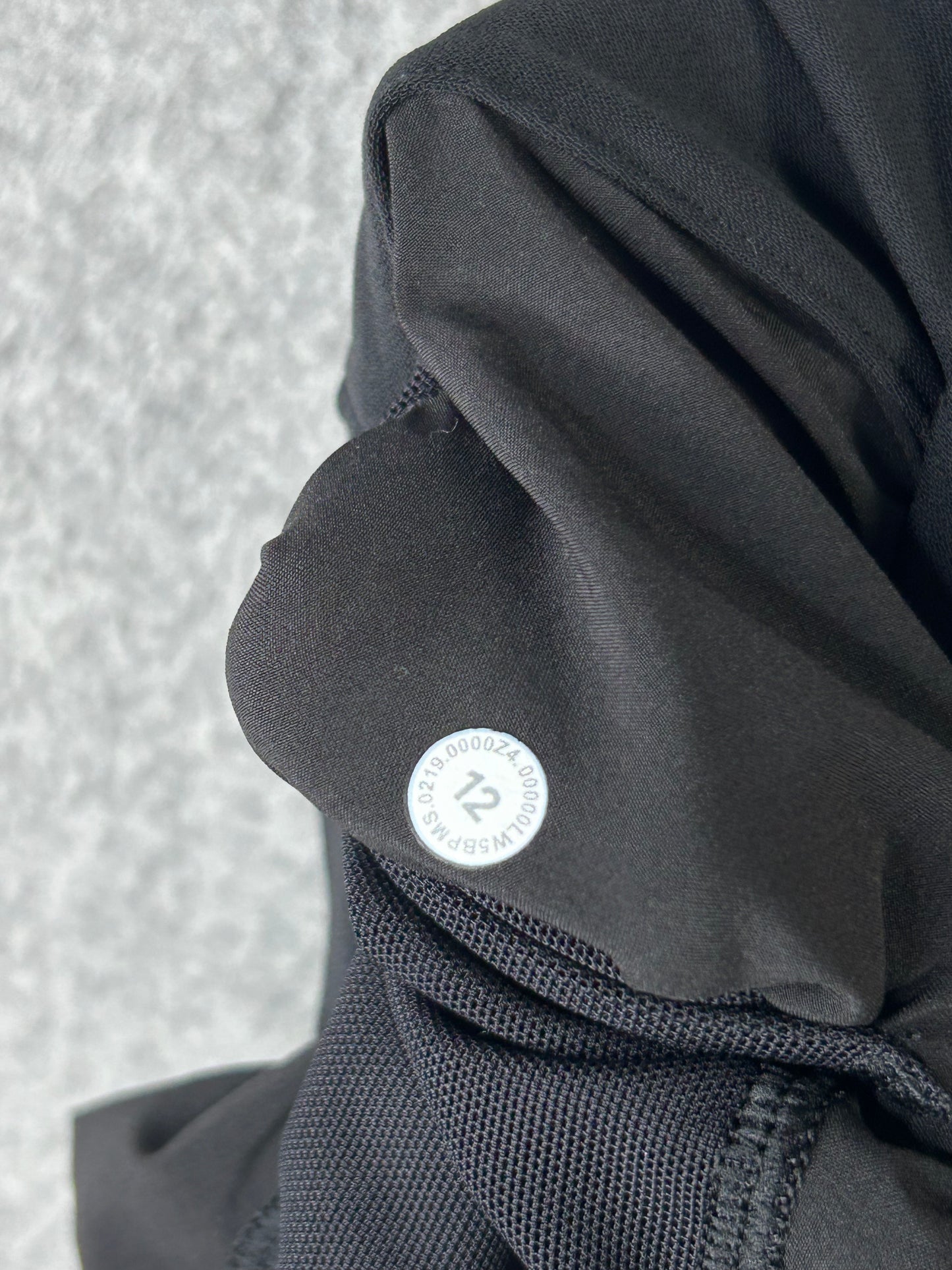 Lululemon On The Fly Pant Woven 28" Size 12 Black