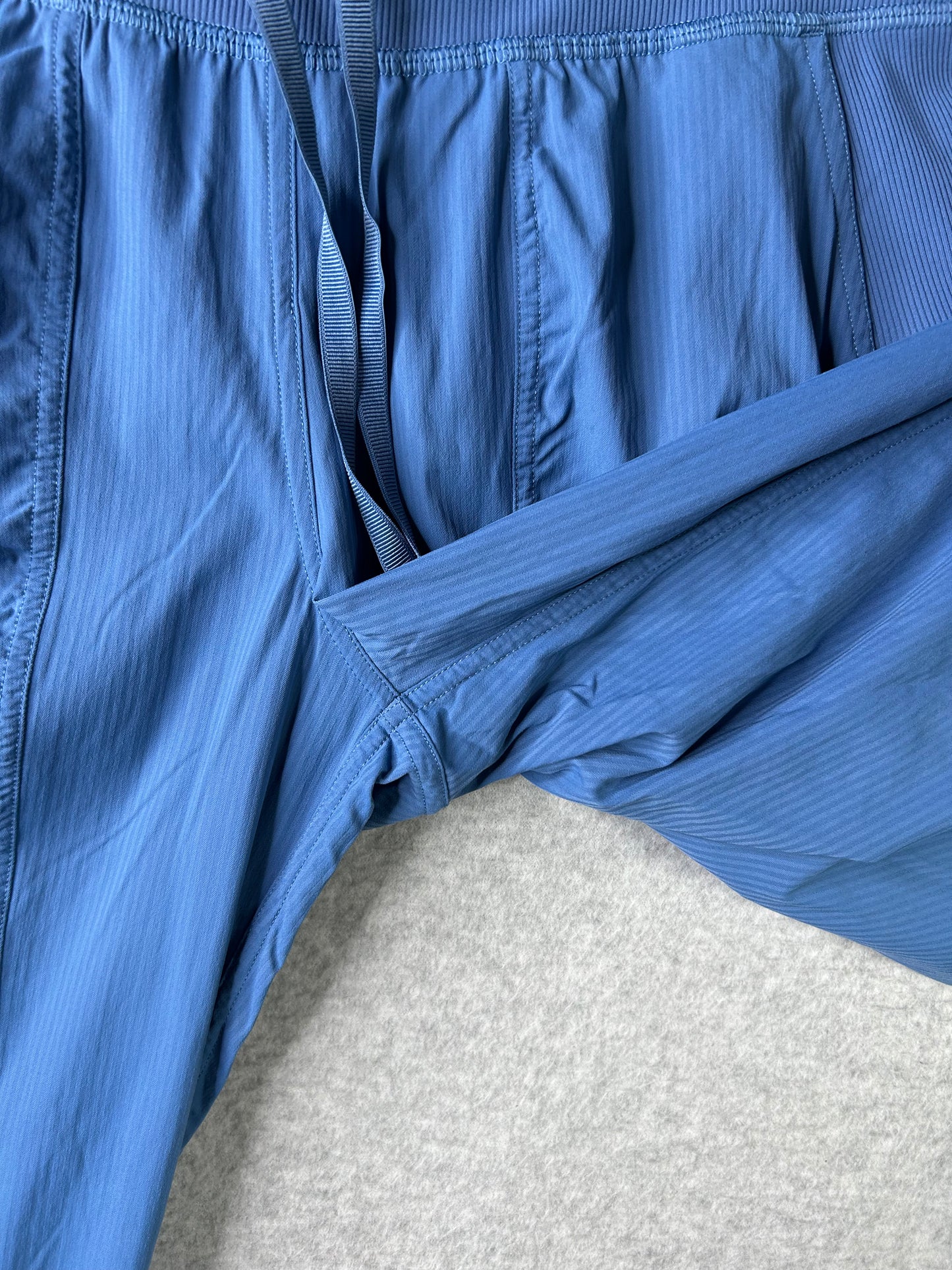 Lululemon Dance Studio Mid-Rise Jogger Size 4 Blue Nile