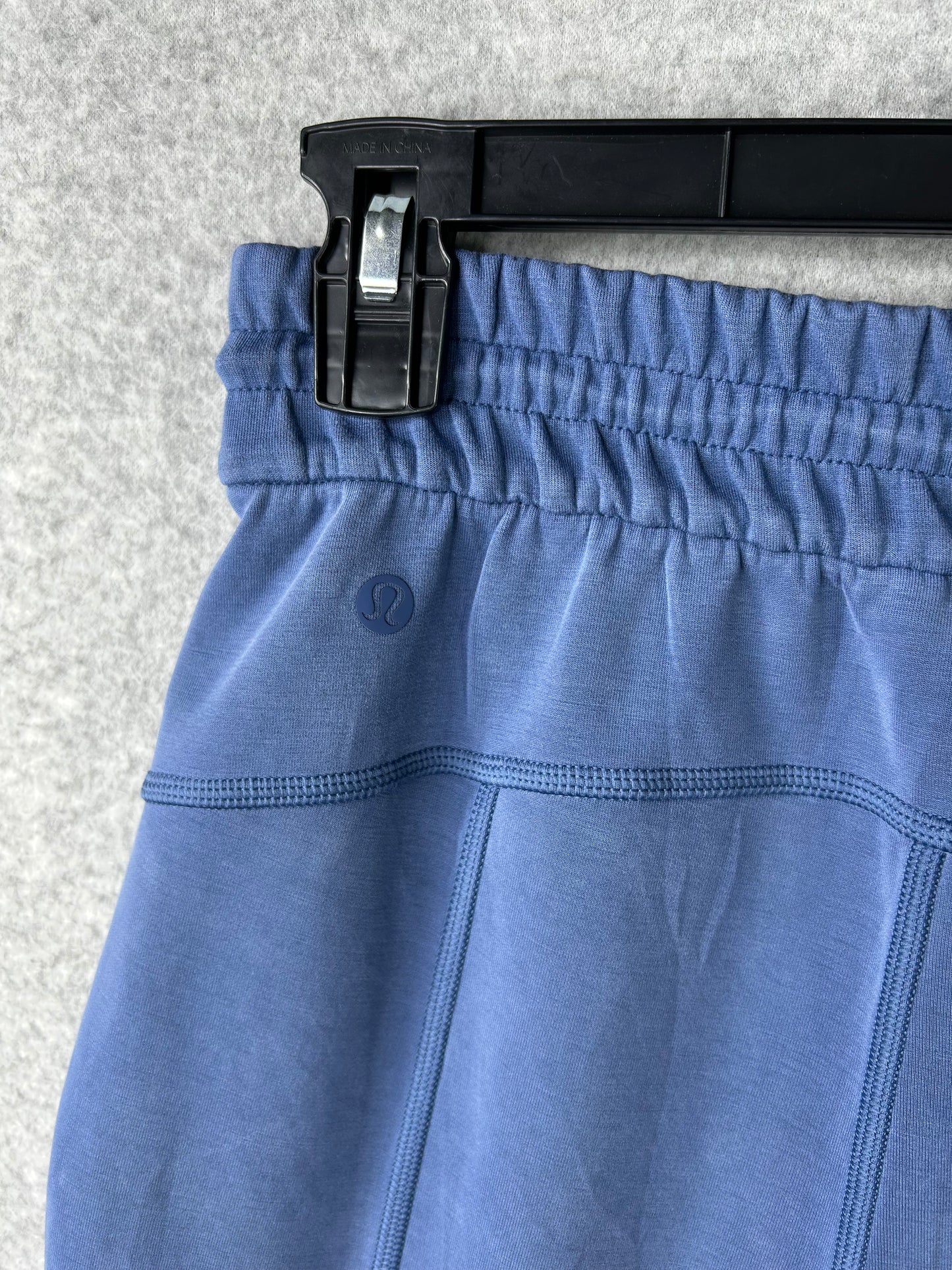 Lululemon Softstreme High-Rise Pant Regular Size 4 Pitch Blue (Square Dot)