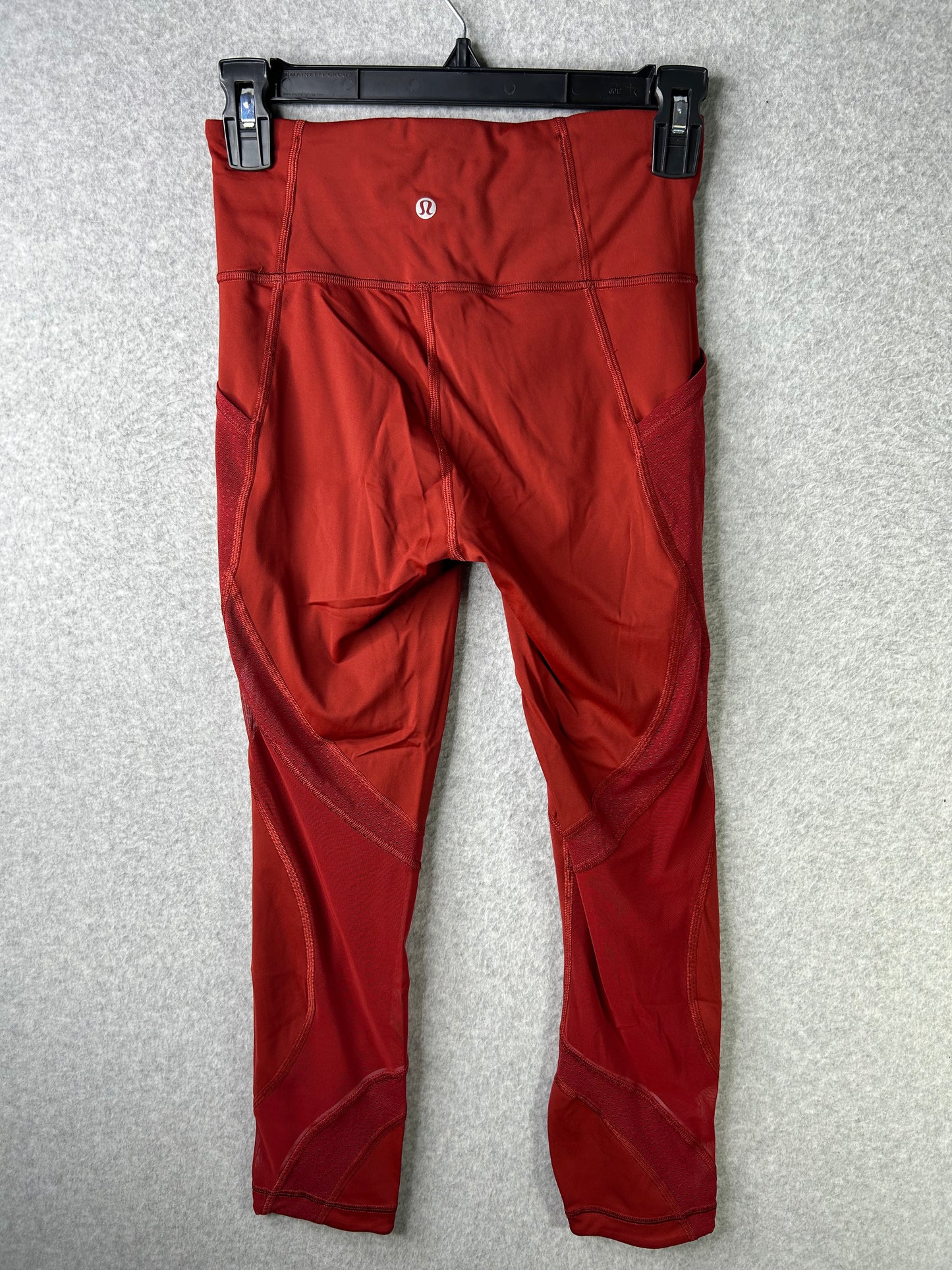 Lululemon Run Smoothly Crop 23" Size 4 Dark Sport Red