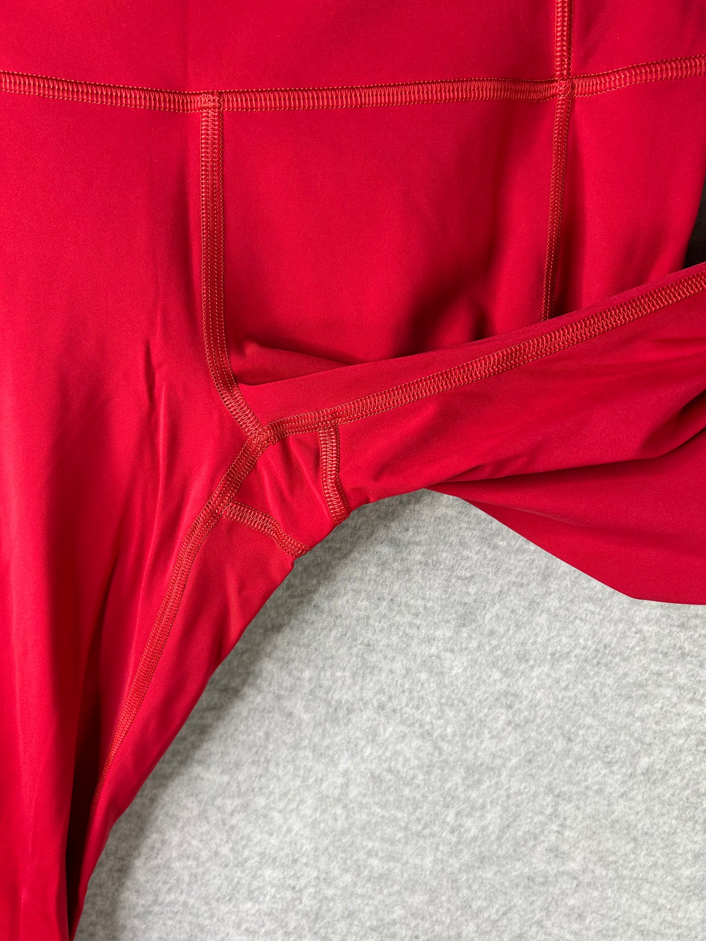 Lululemon Fast & Free 7/8 Tight II Non-Reflective Nulux 25" Size 6 Dark Red