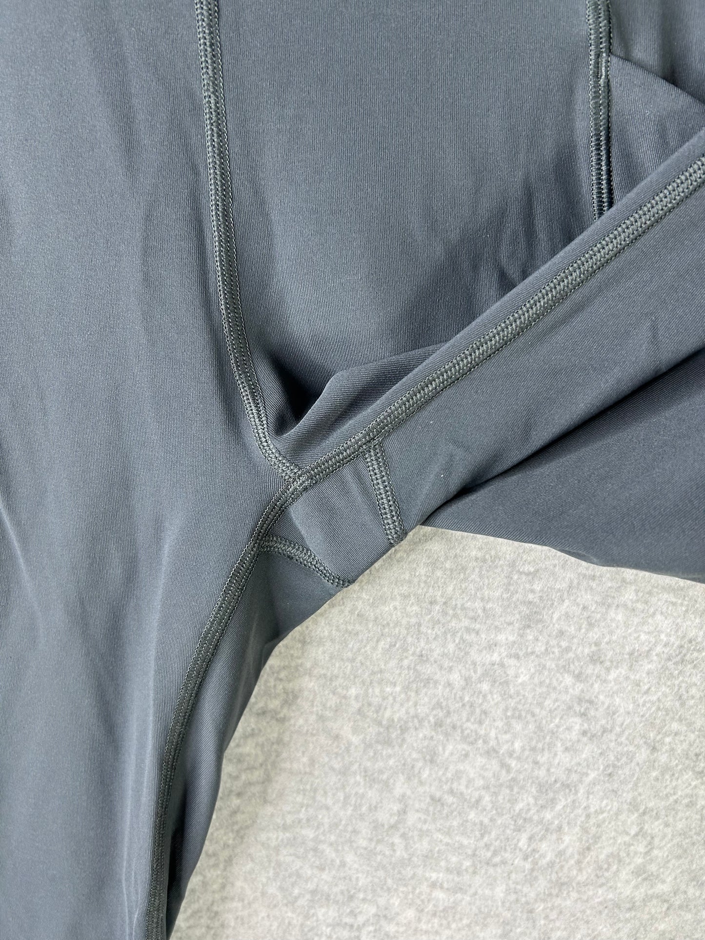 Lululemon Time To Sweat Crop 24" Size 6 Melanite