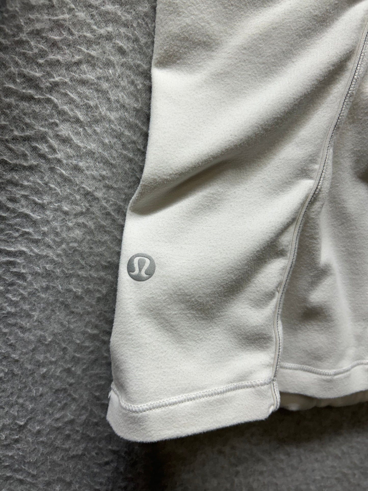 Lululemon Run Briskly 1/2 Zip Size 2 White