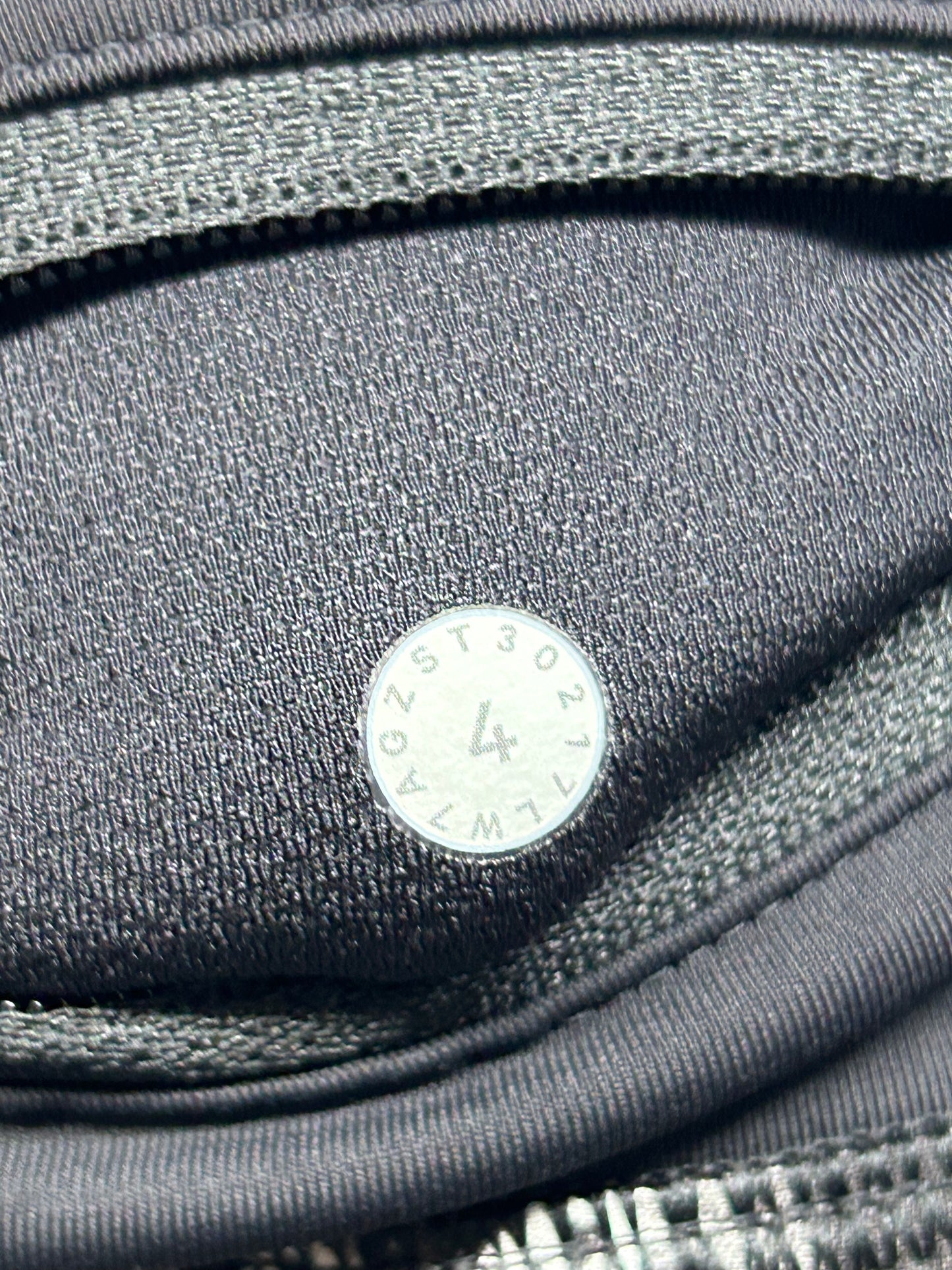Lululemon Speed Short Size 4 Paisley Multi Black