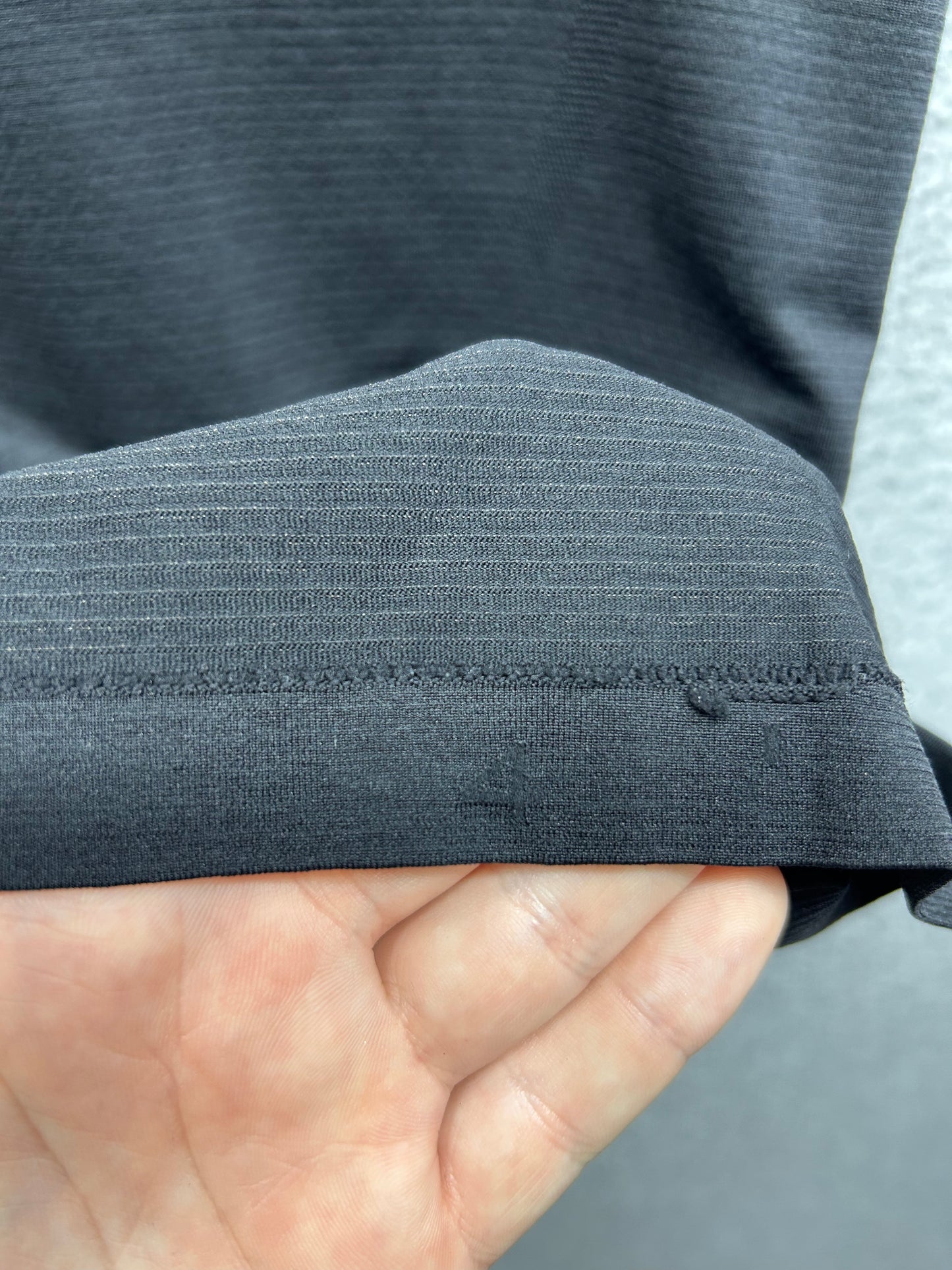 Lululemon Swiftly Tech Short Sleeve Crew Size 4 Black