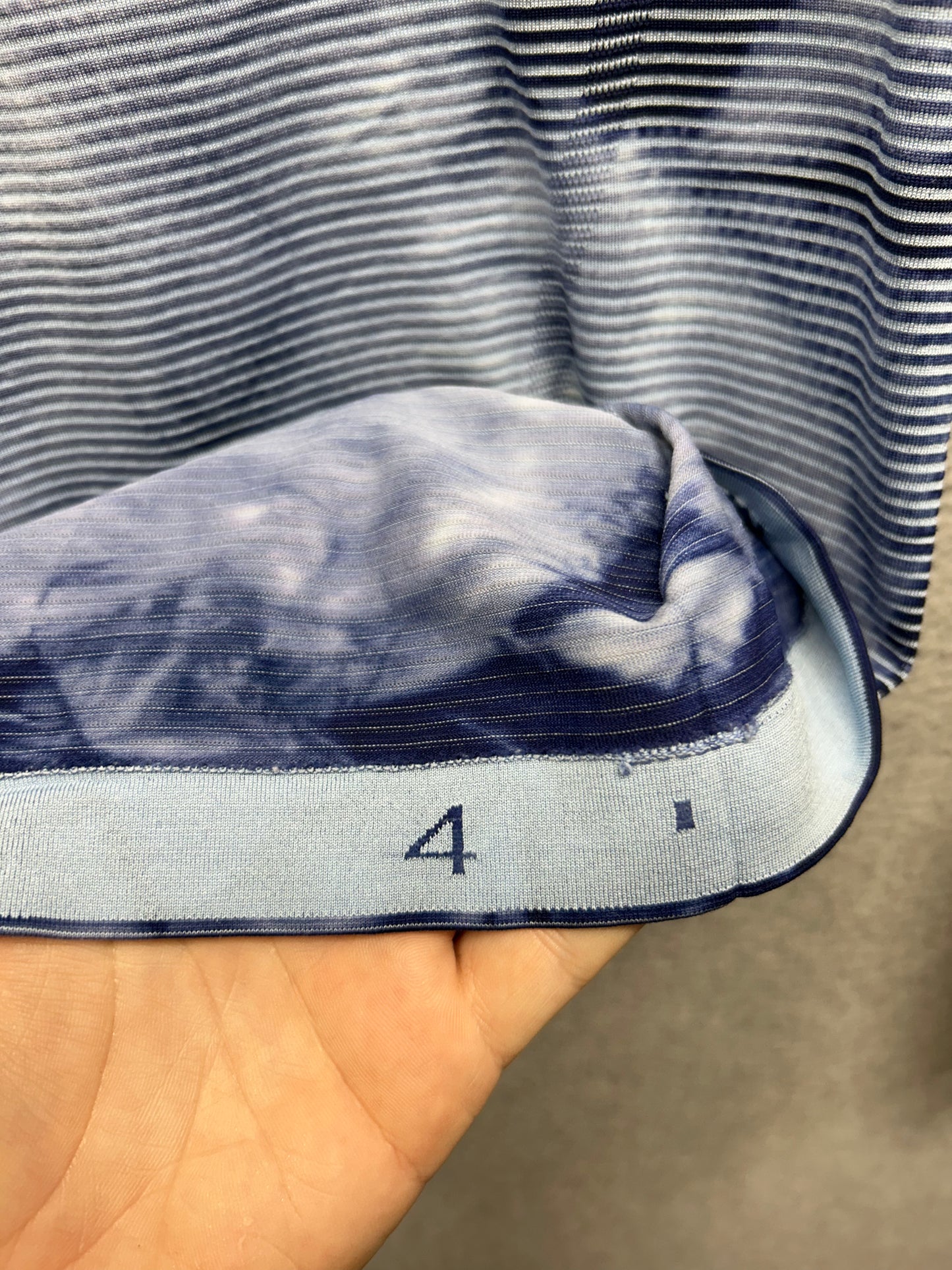 Lululemon Swiftly Tech Long Sleeve Shirt 2.0 Race Length Size 4 Blue Marble Dye