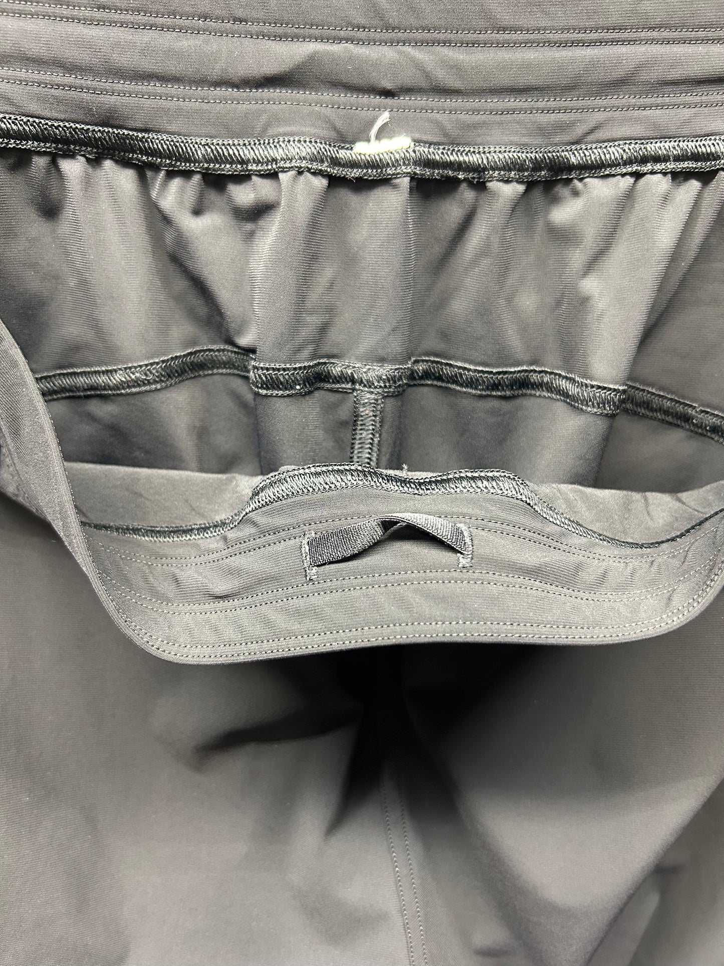 Lululemon Adapted State Jogger Size 10 Black (Sqaure Dot)