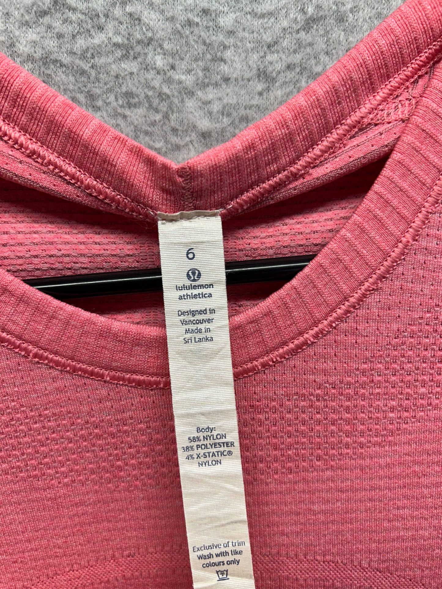 Lululemon Run: Swiftly Tech Short Sleeve Crew Size 6 Heathered Rad Red