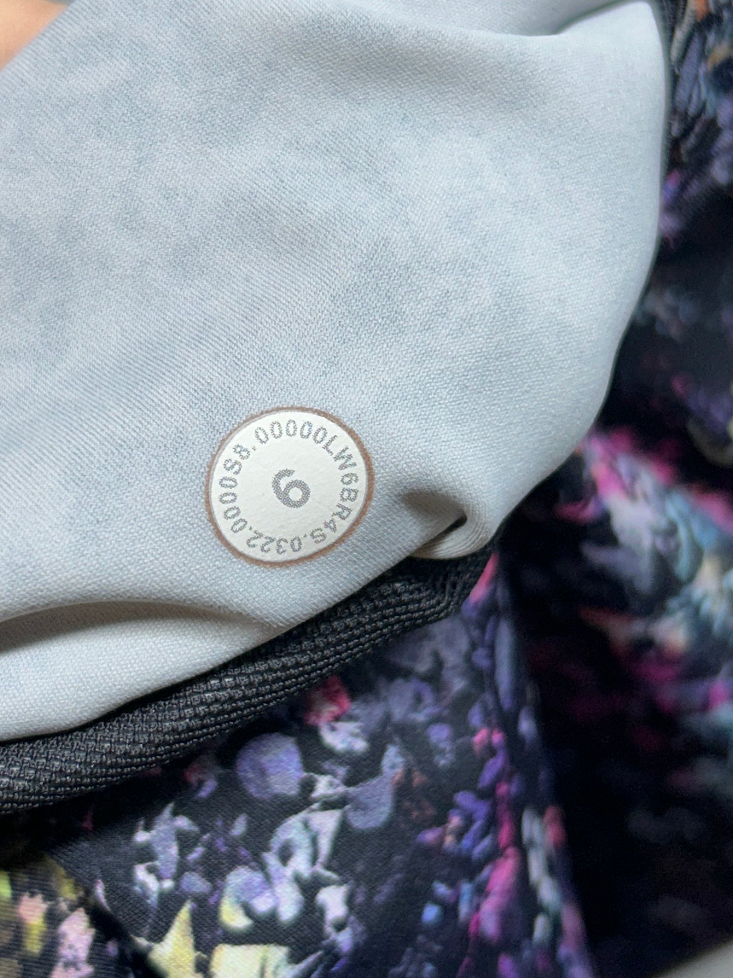 Lululemon Base Pace High-Rise Crop 23" Size 6 Floral Spray Multi
