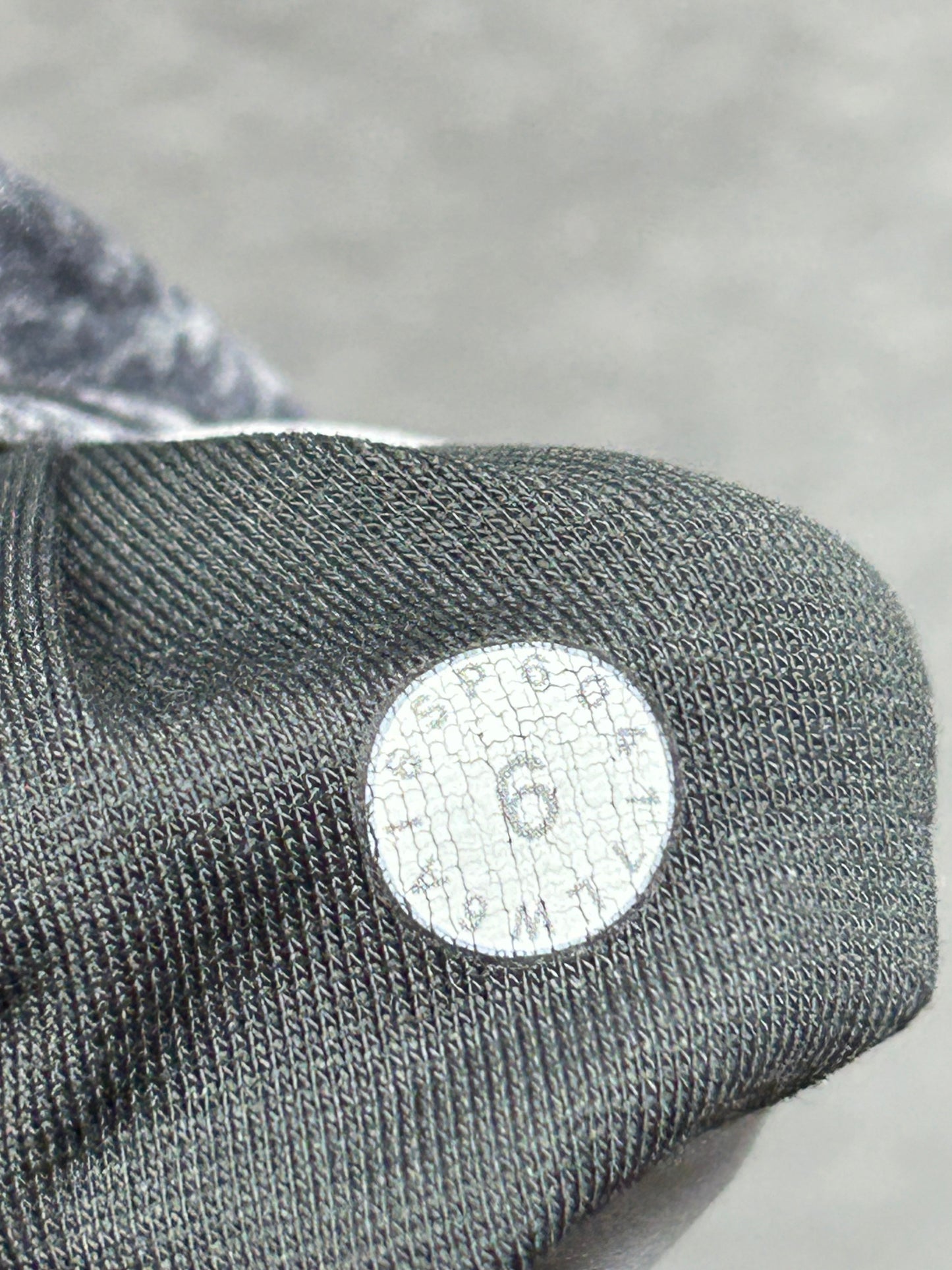 Lululemon Wunder Under Crop Hi-Rise 21" Size 6 Area Ice Grey