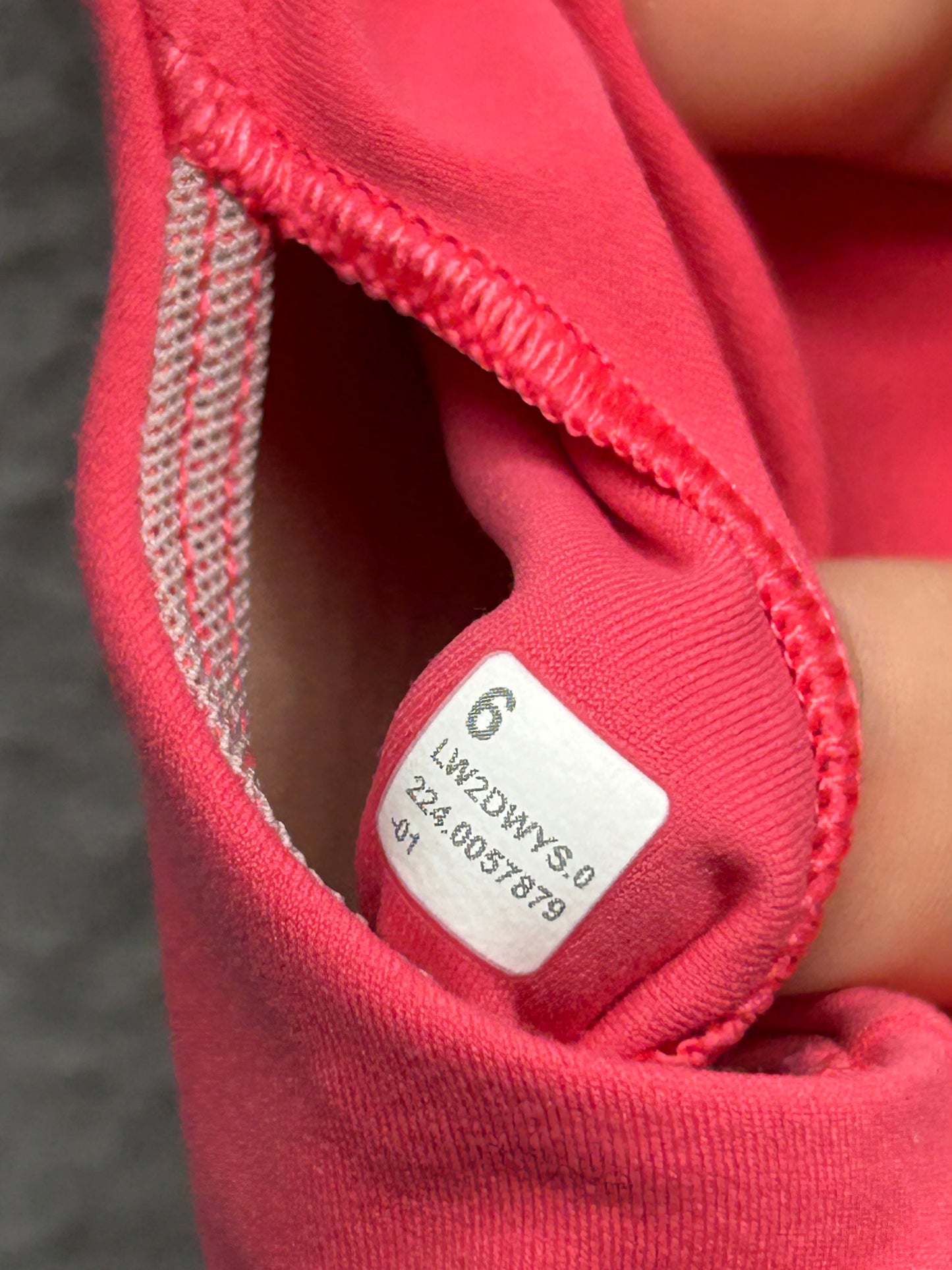 Lululemon Align V-Neck Bra Size 6 (Square) Glaze Pink