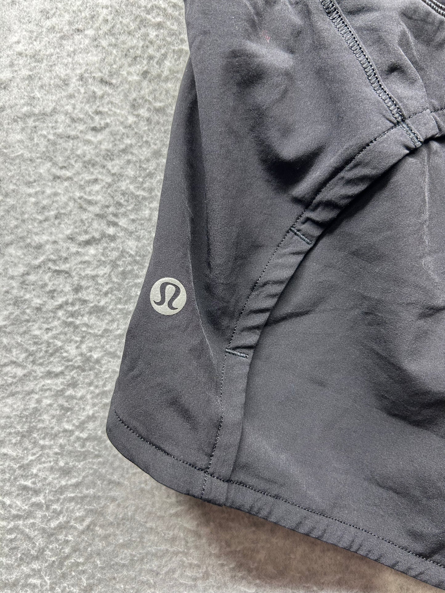 Lululemon Run Times Short II 4" Size 4 Black