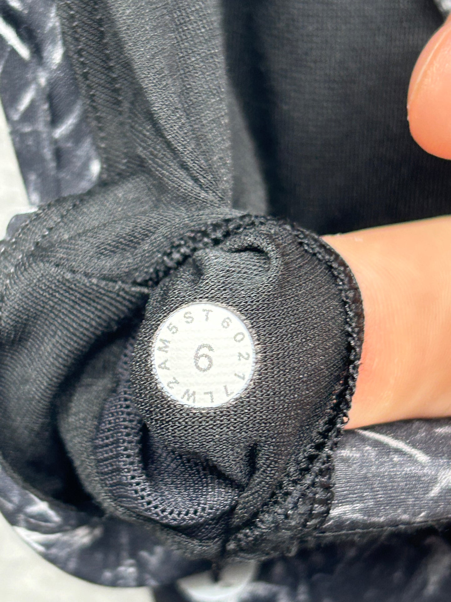 Lululemon Energy Bra Size 6 Alouette