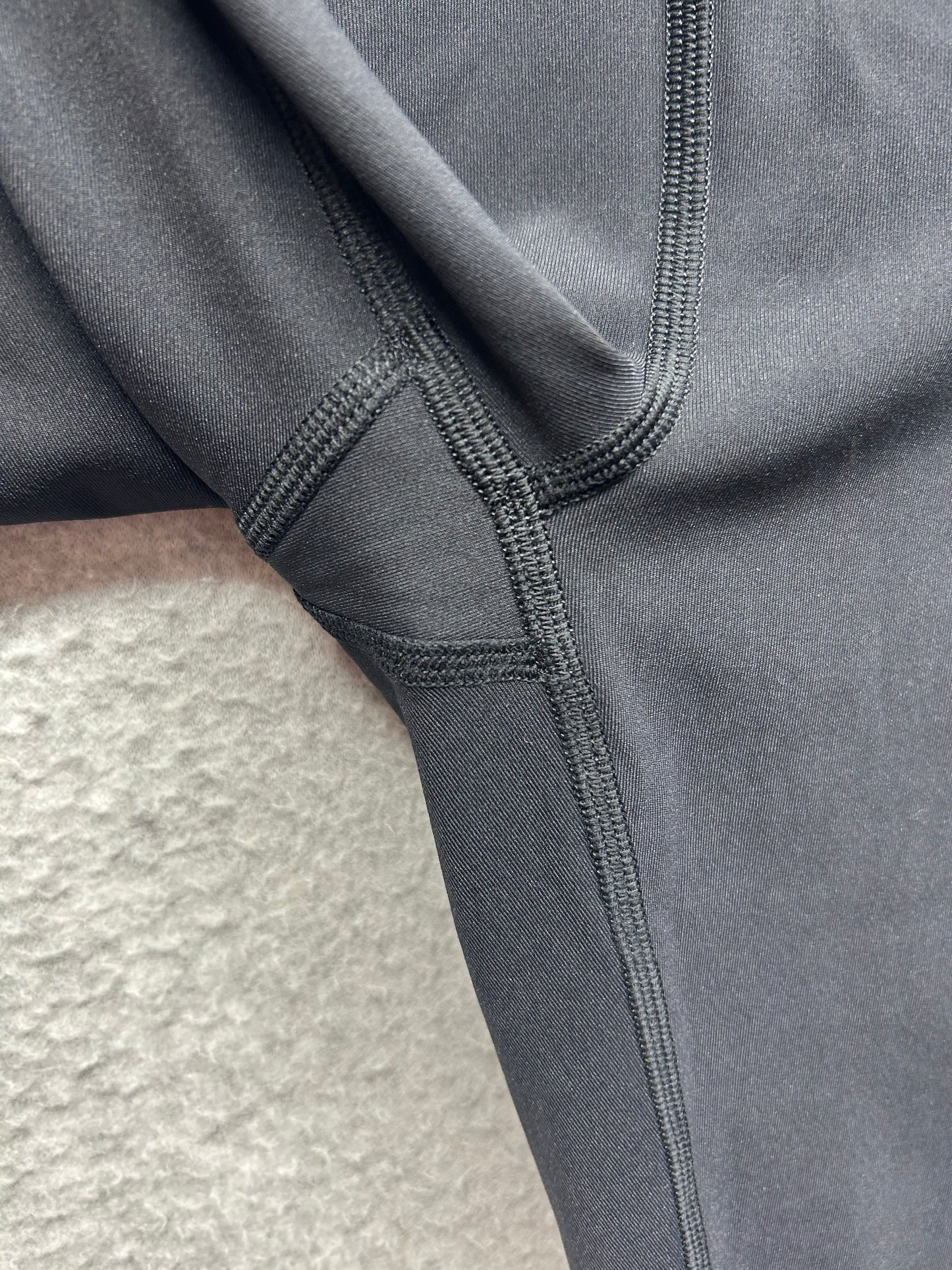Lululemon Motionful 7/8 Tight 25" Size 8 Black