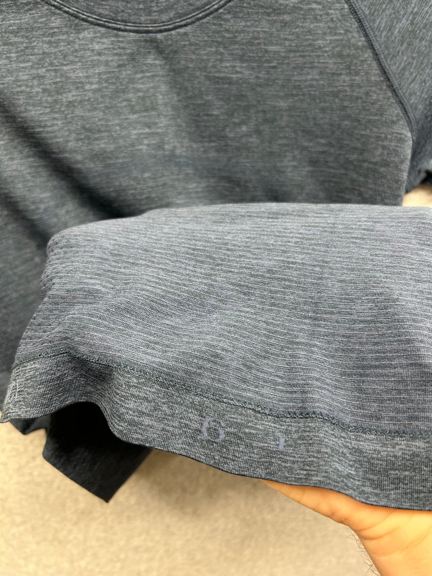 Lululemon Swiftly Tech Short Sleeve Crew Size 6 Heathered Capri Blue