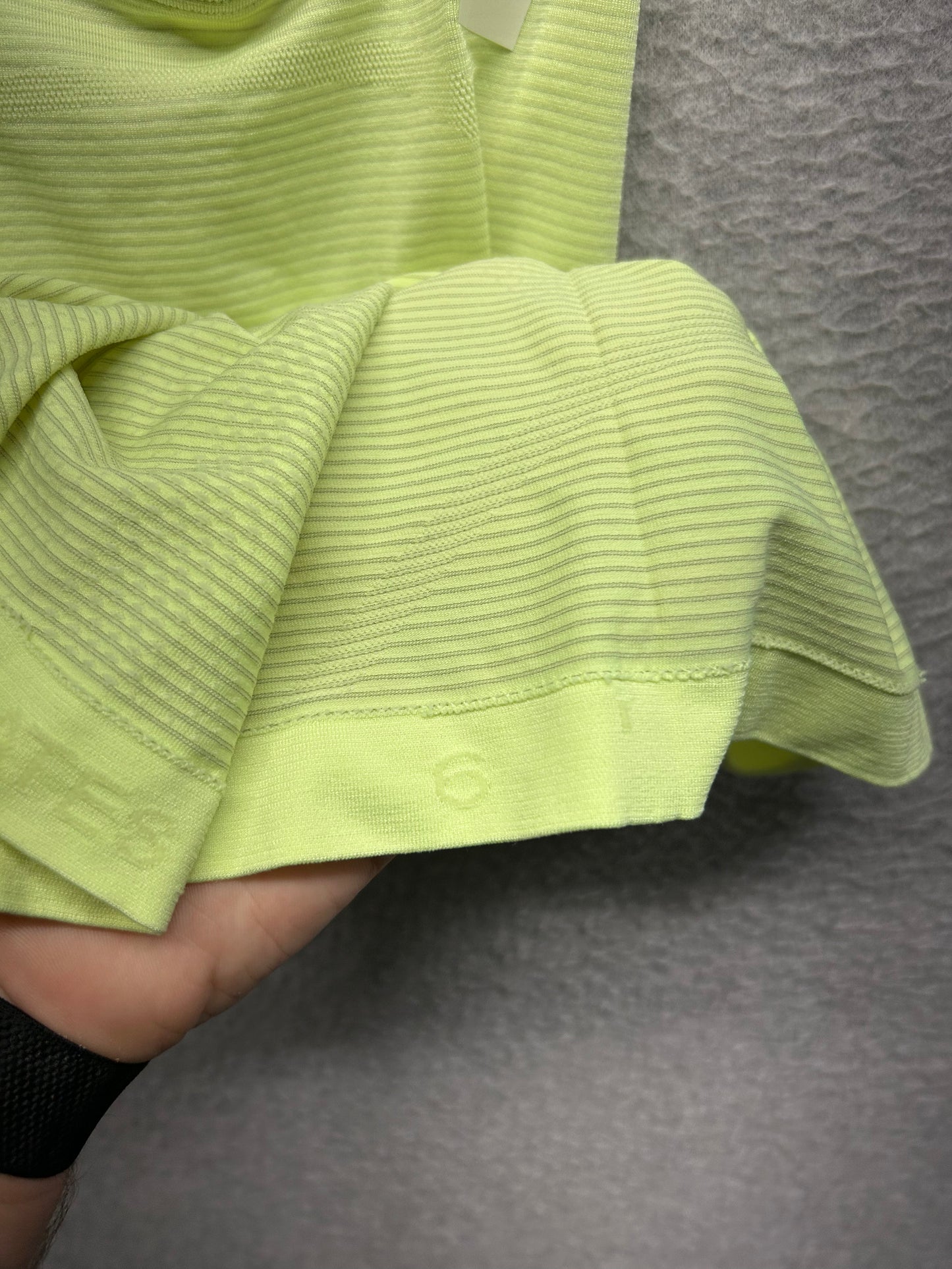 Lululemon Swiftly Tech Racerback Tank Top 2.0 Size 4 Electric Lemon