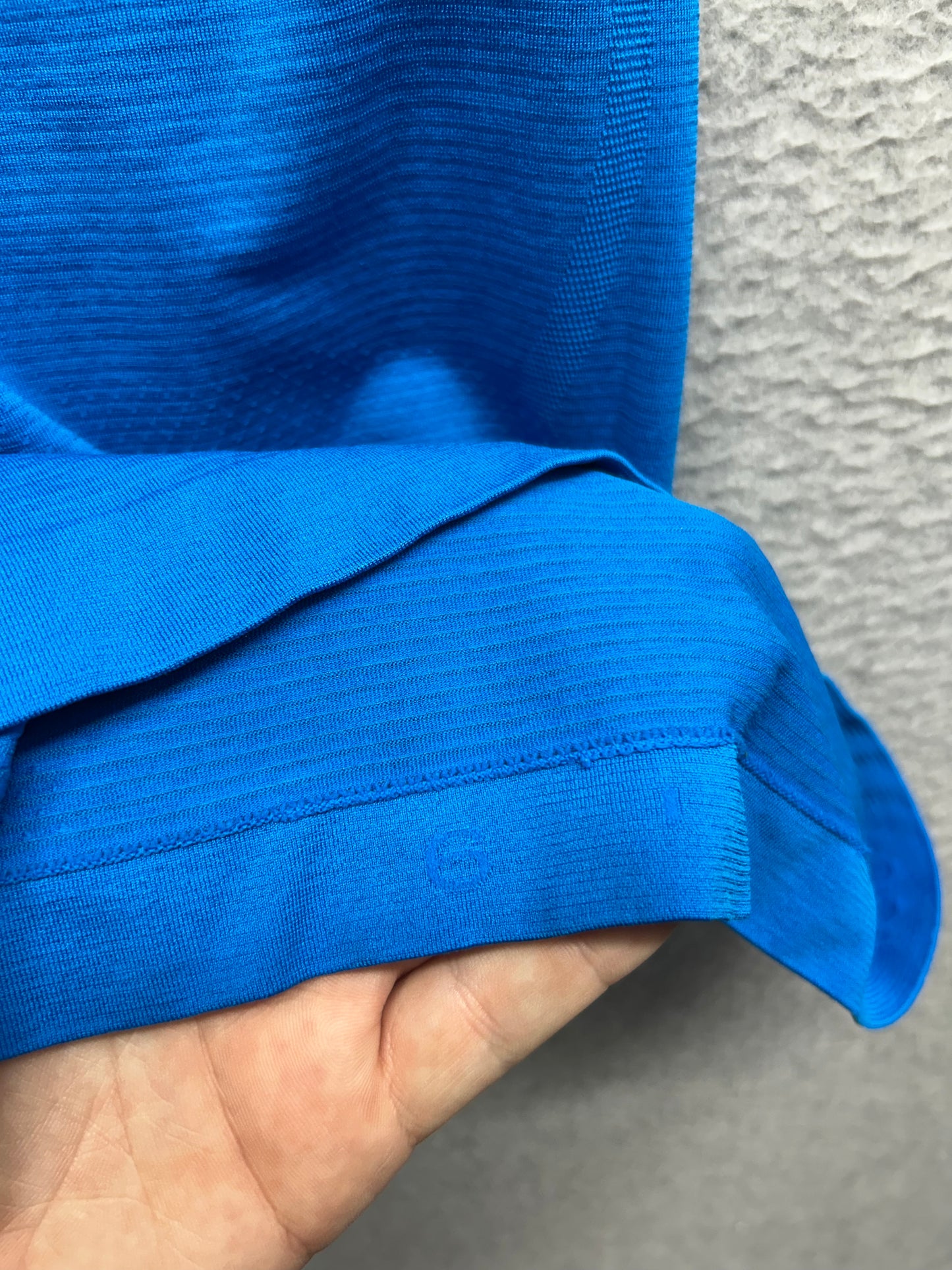 Lululemon Swiftly Tech Racerback Tank Top 2.0 Size 6 Pipe Dream Blue