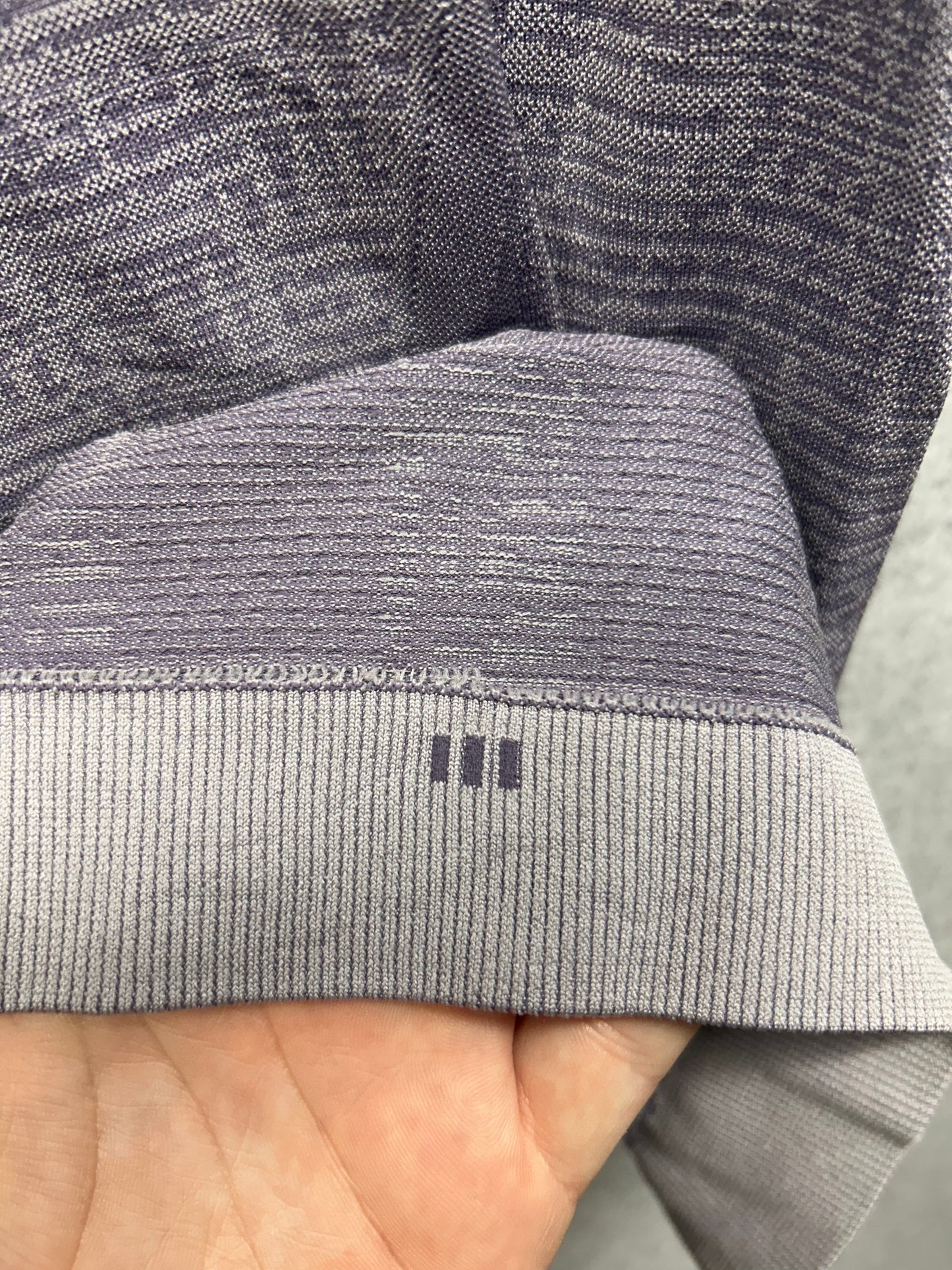 Lululemon Swiftly Relaxed Short Sleeve Size 8 Purple Quartz | Violet Grey