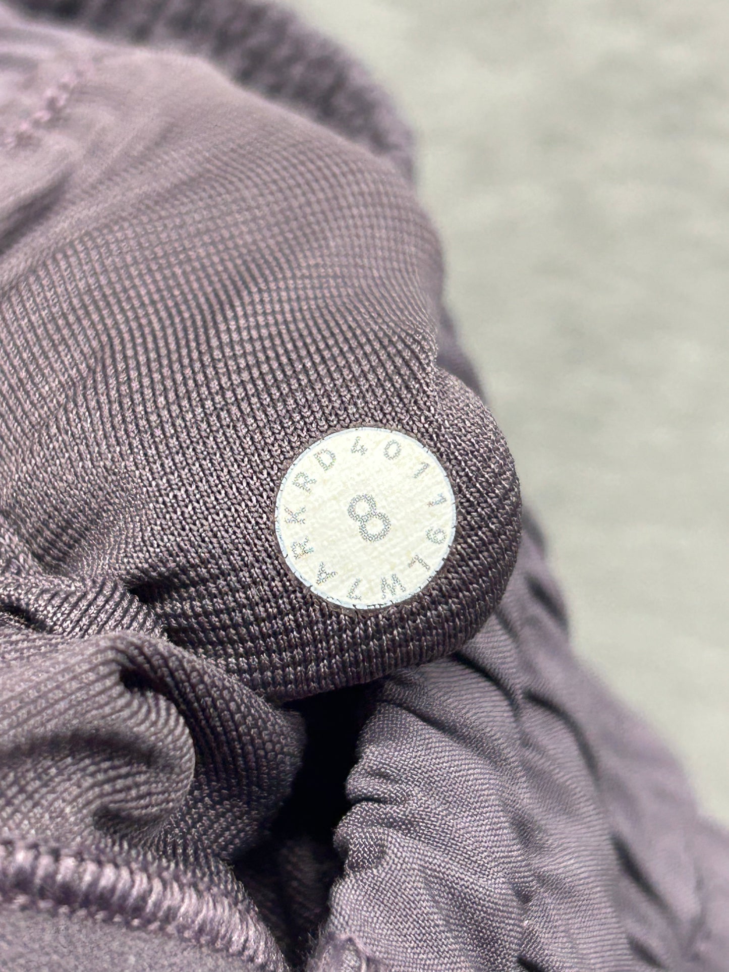 Lululemon Hotty Hot Short II 2.5" Size 8 Graphite Purple