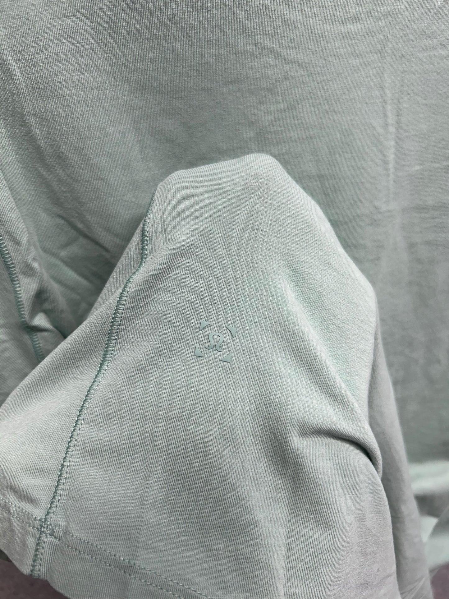 Lululemon 5 Year Basic Tee Size Medium Sea Water
