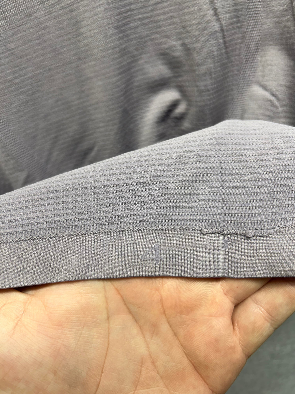 Lululemon Swiftly Tech Long Sleeve Crew Size 4 Purple
