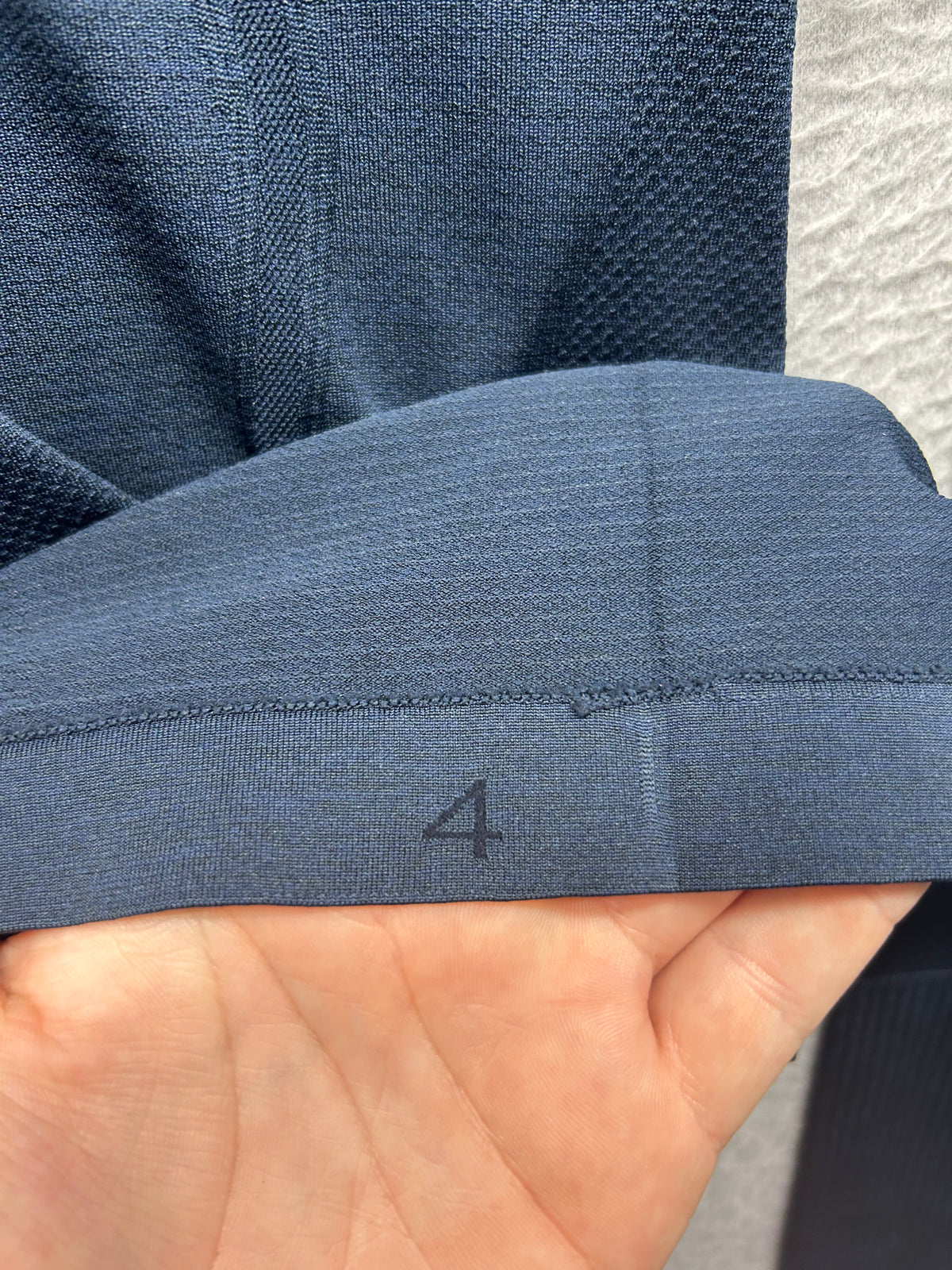 Lululemon Swiftly Tech Long Sleeve Crew Size 4 True Navy