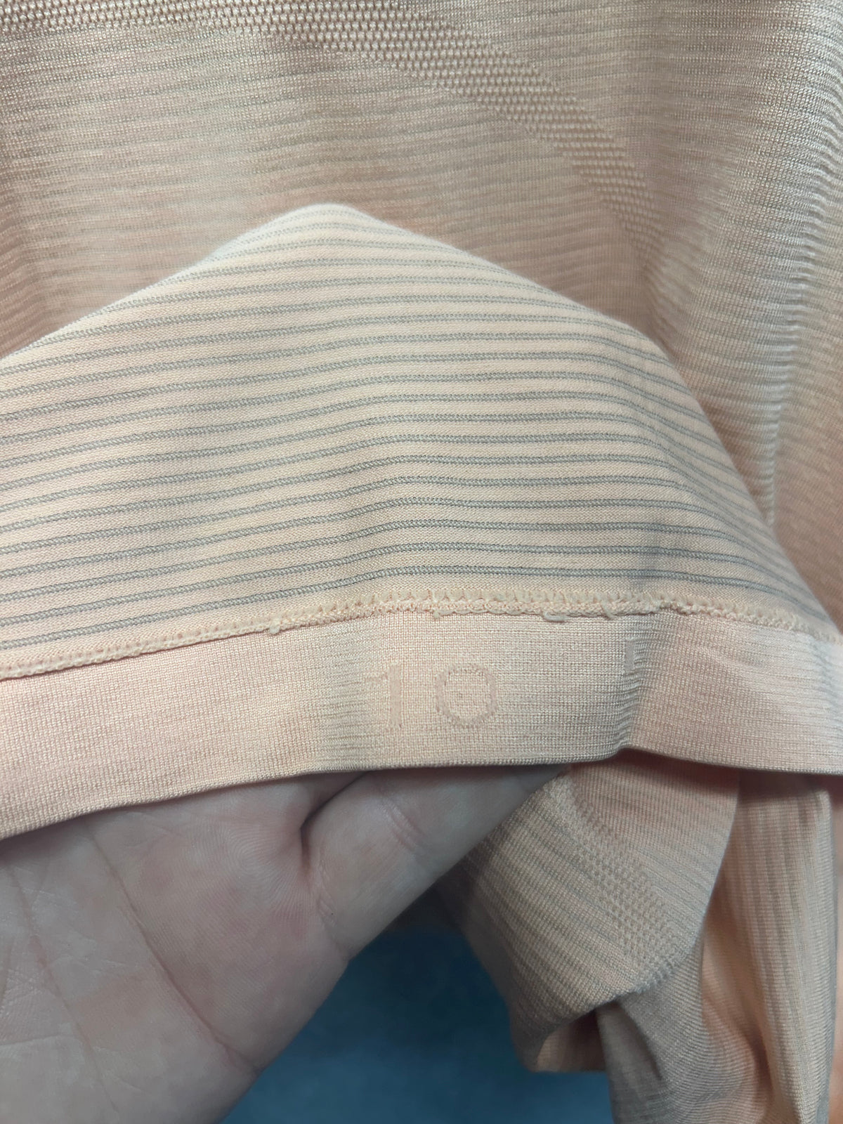 Lululemon Swiftly Tech Short Sleeve Crew Size 10 Orange