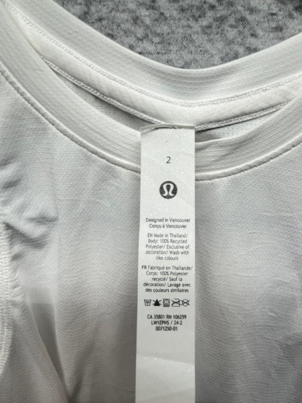 Lululemon Ultralight Hip-Length Tank Top Size 2 White