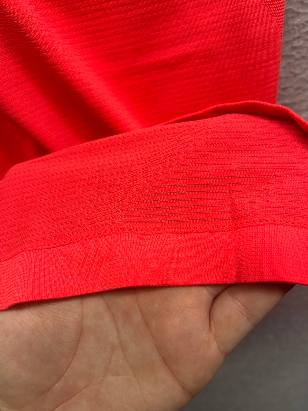 Lululemon Swifty Tech Tank Size 6 Bright Red