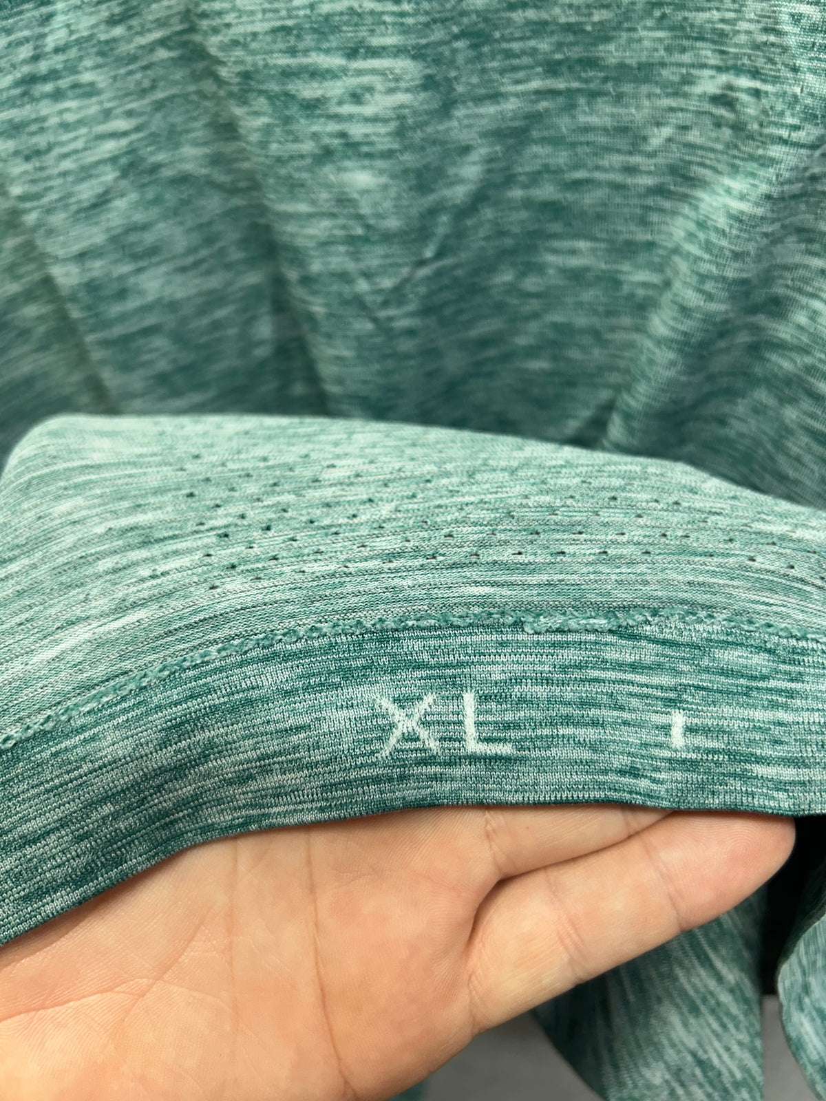 Lululemon Metal Vent Tech Short Sleeve Size XL Green