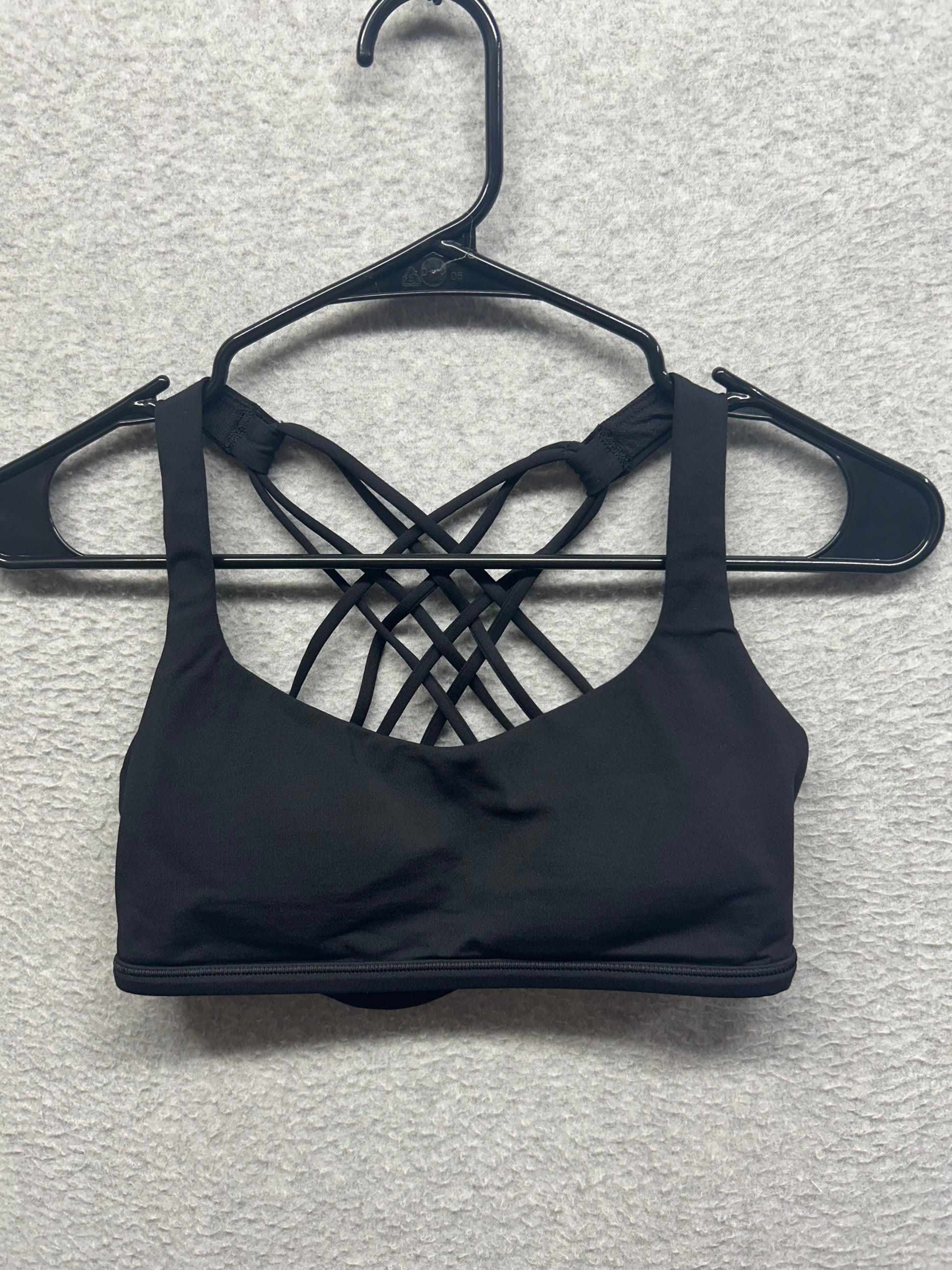 Lululemon Free To Be Bra (Wild) Size 6 Black