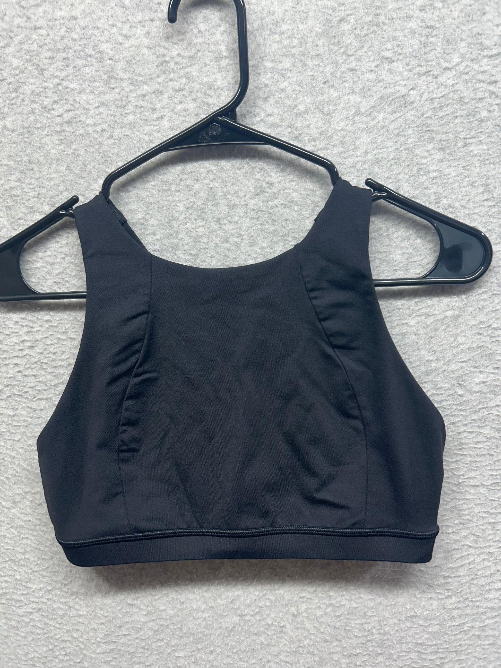 Lululemon Free To Be Serene Bra High Neck Size 8 Black
