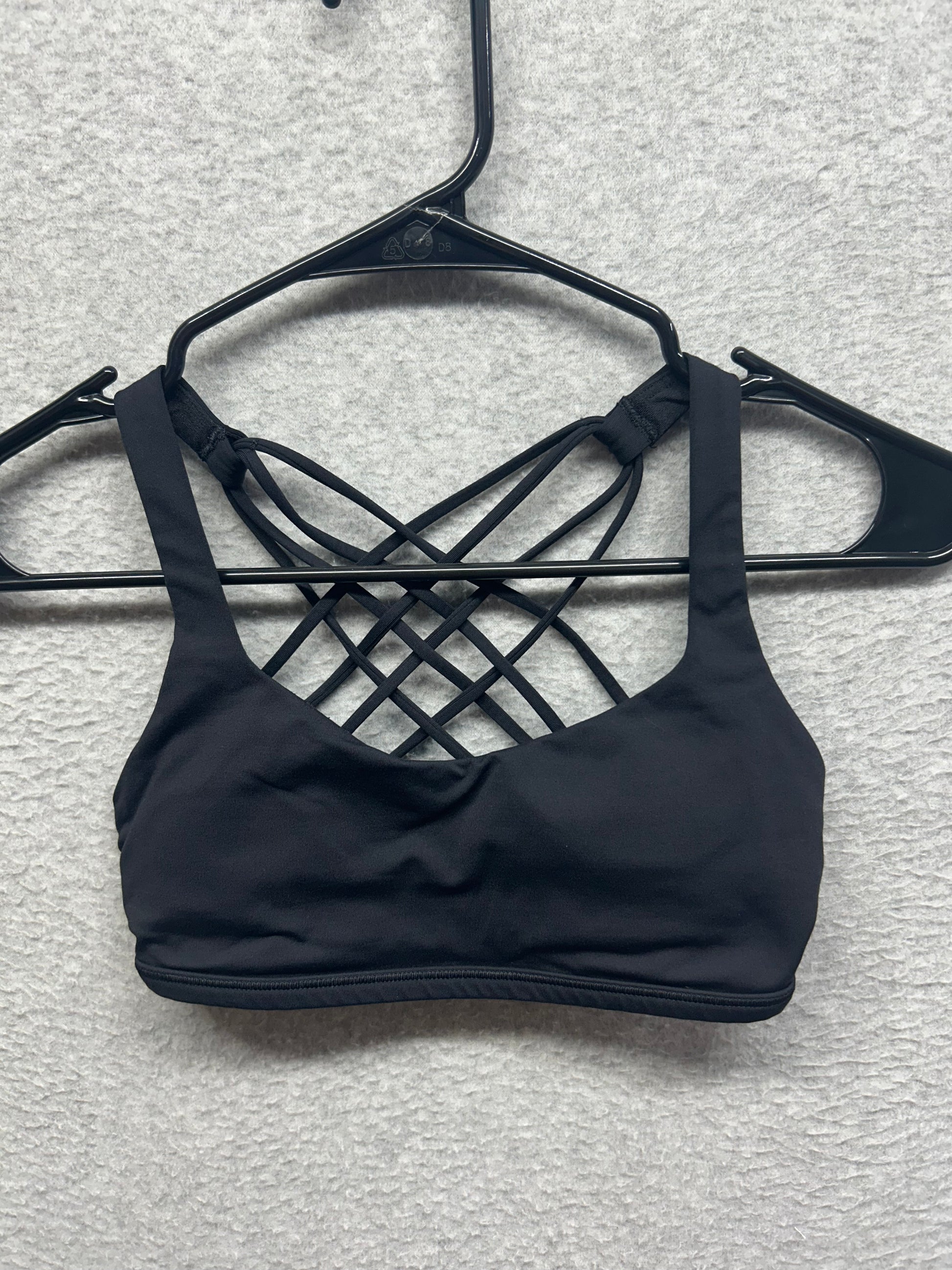Lululemon Free To Be Bra (Wild) Size 2 Black