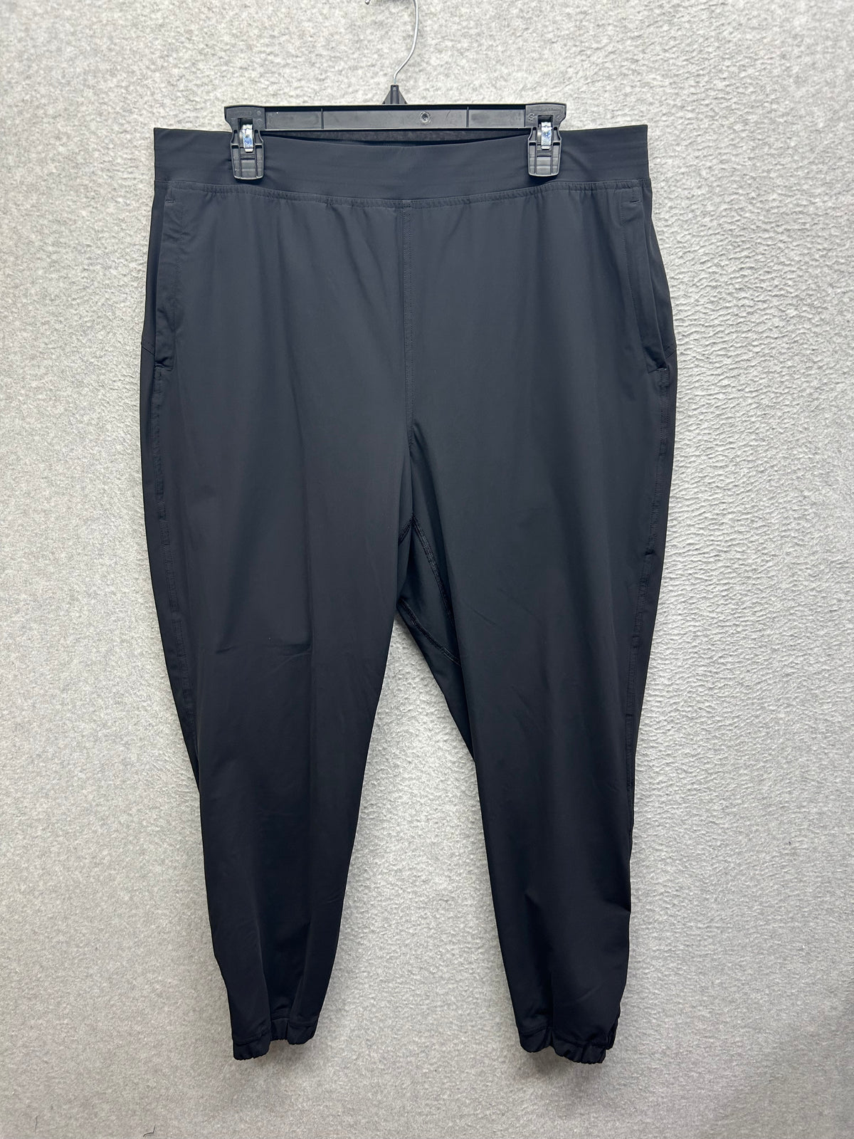 Lululemon Adapted State High-Rise Jogger Size 14 Black