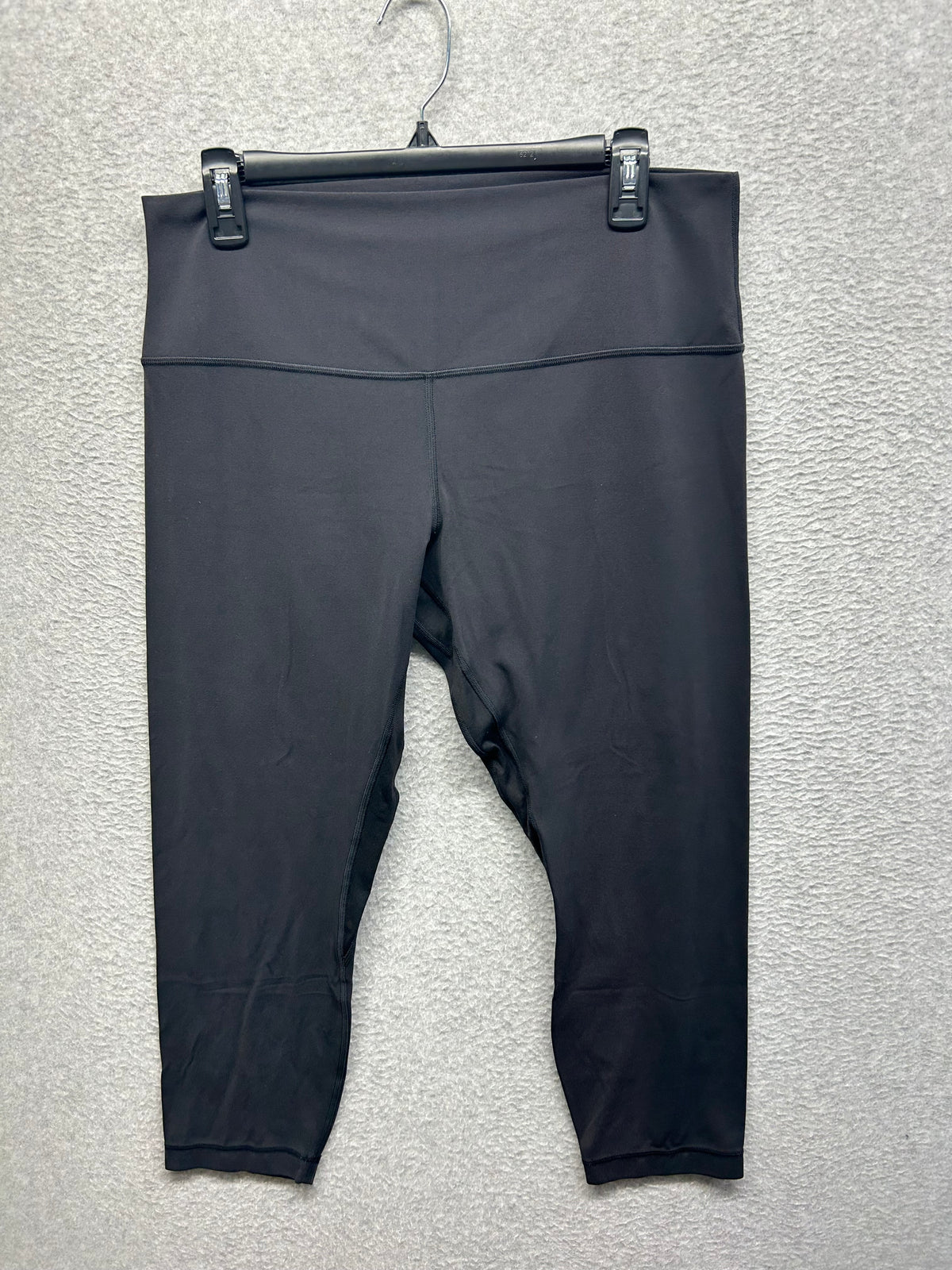 Lululemon Align Crop 23" Size 14 Black