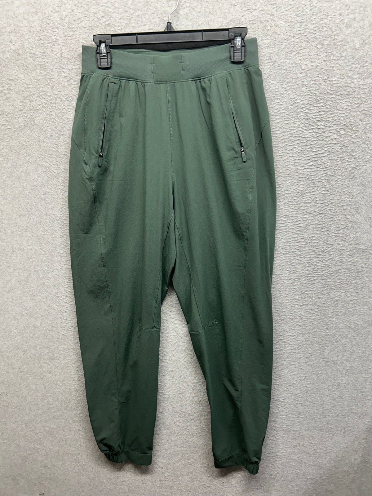 Lululemon License to Train High-Rise Pant Size 6 Dark Forest