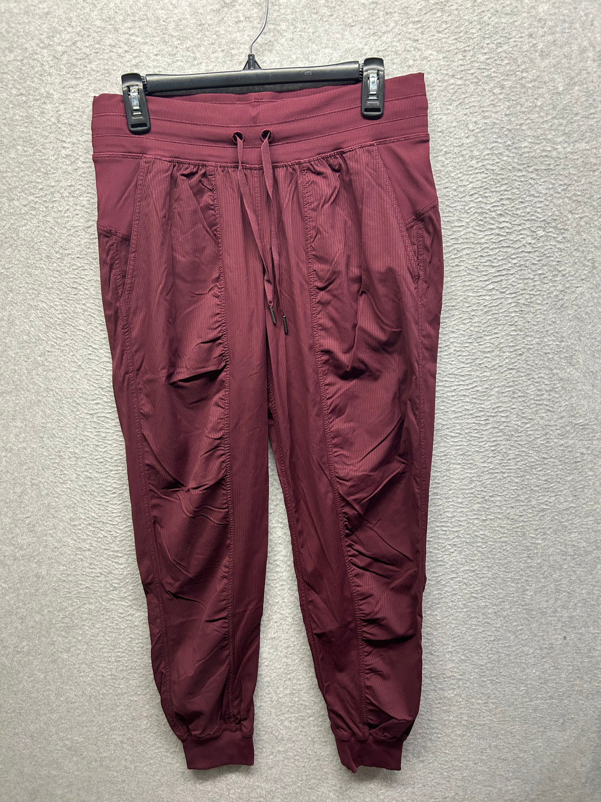 Lululemon Dance Studio Mid-Rise Jogger Size 8 Red Merlot
