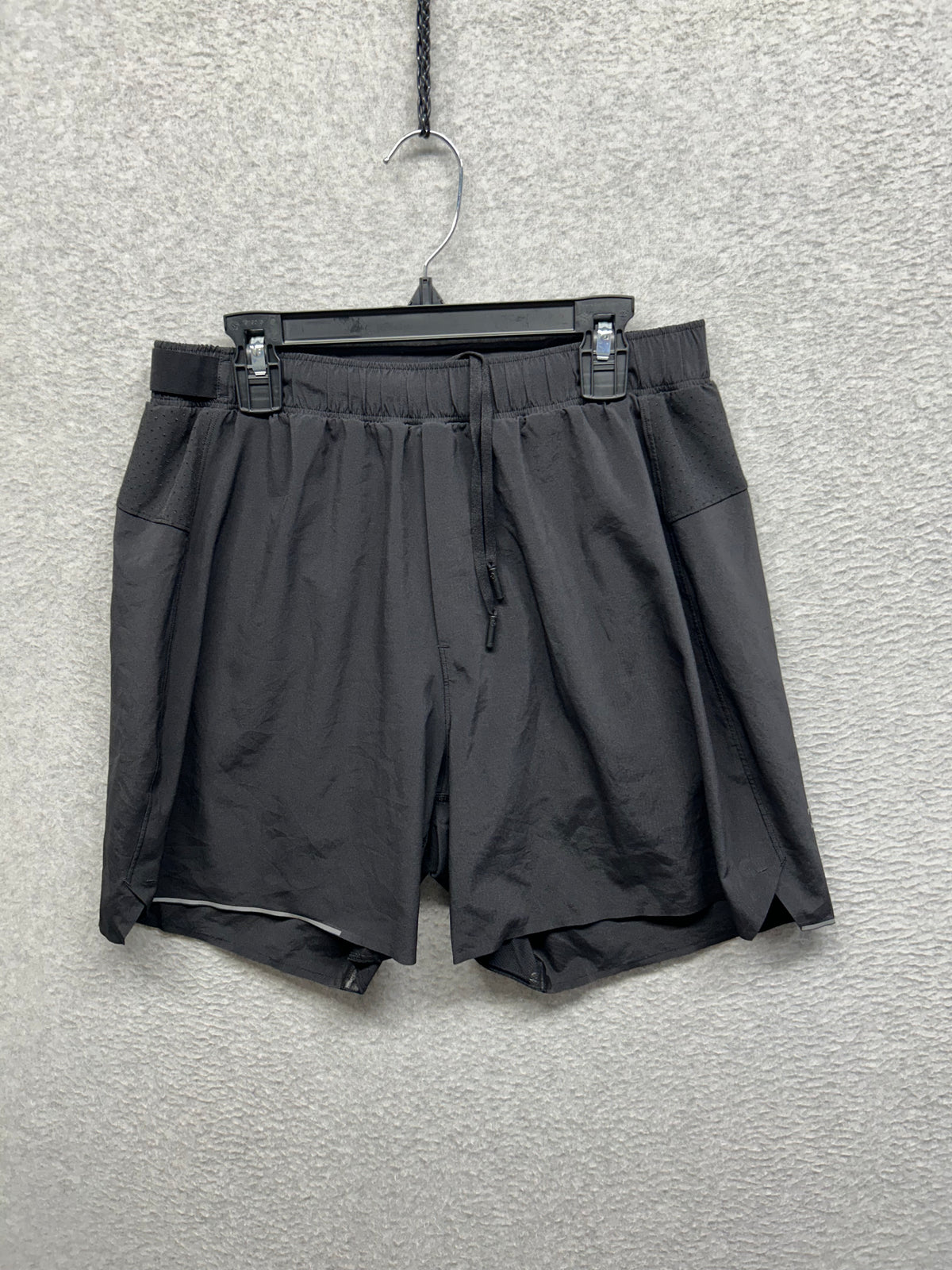 Lululemon Surge Short 6" Updated Size M Black