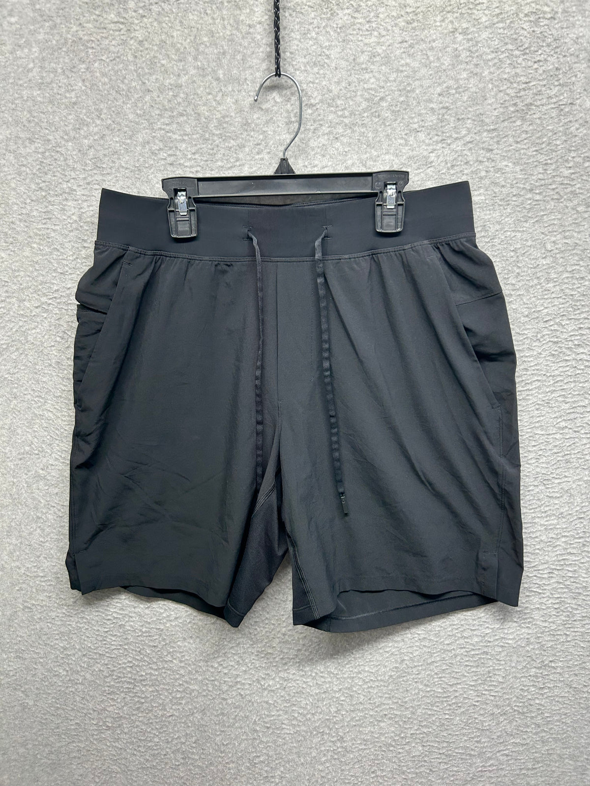 Lululemon T.H.E. Short Linerless 7" Size M Black (Second Release)