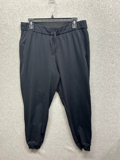 Lululemon On the Fly Jogger Luxtreme Size 10 Black